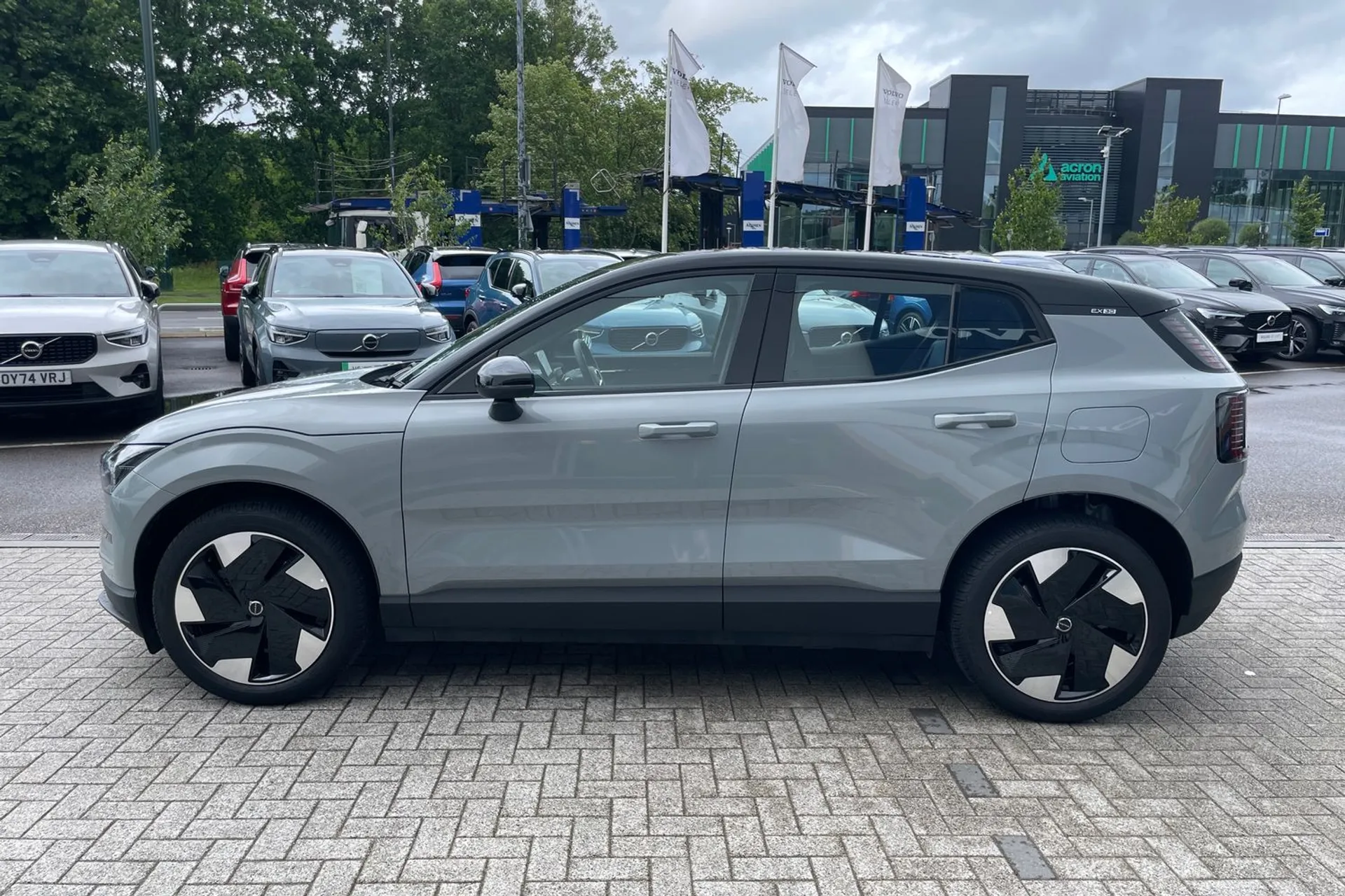 Volvo EX30 thumbnail image number 10
