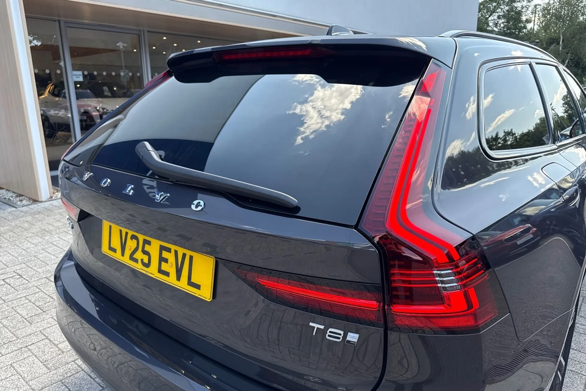 Volvo V90 thumbnail image number 15