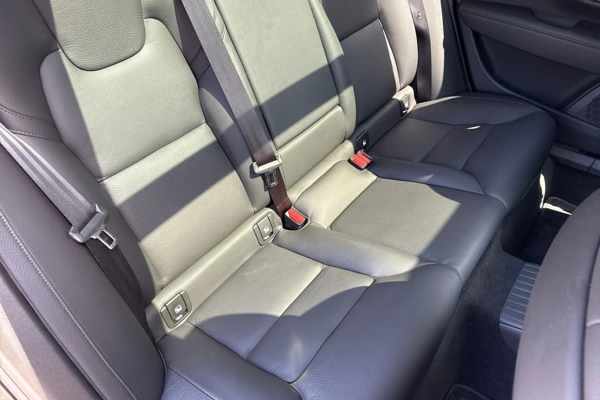 Volvo V90 thumbnail image number 24