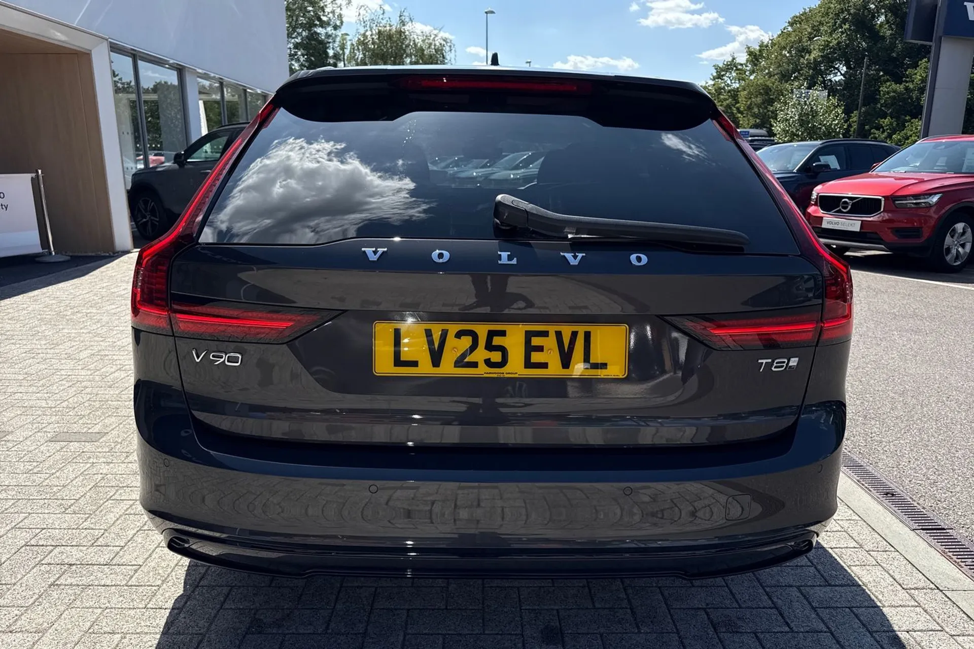 Volvo V90 thumbnail image number 8