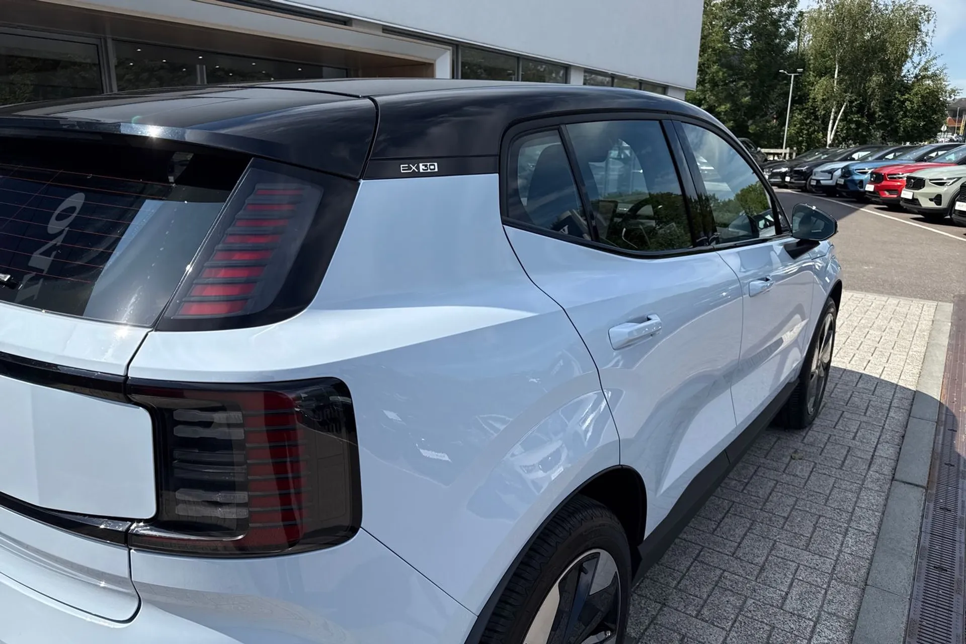 Volvo EX30 thumbnail image number 14