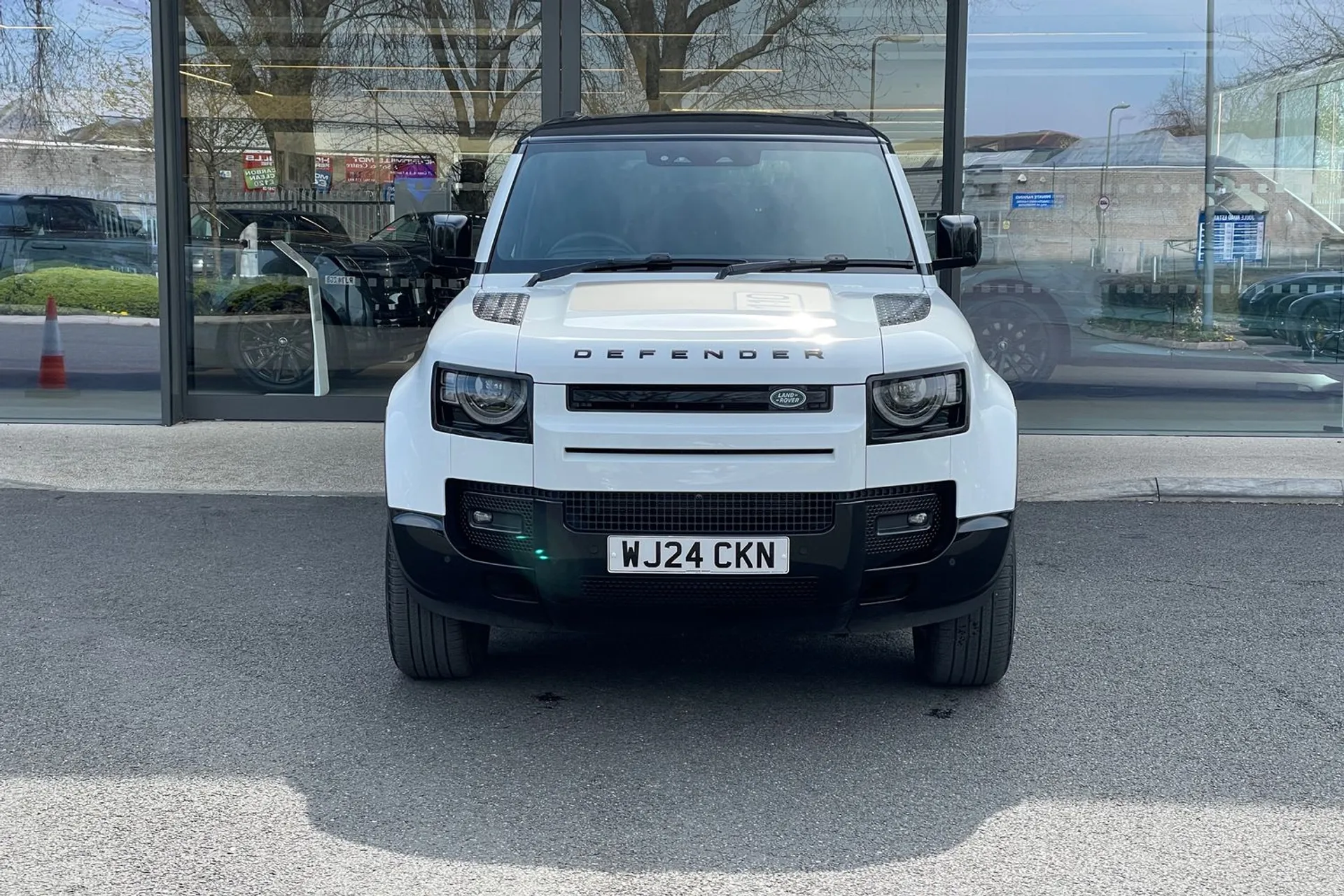 LAND ROVER DEFENDER thumbnail image number 6