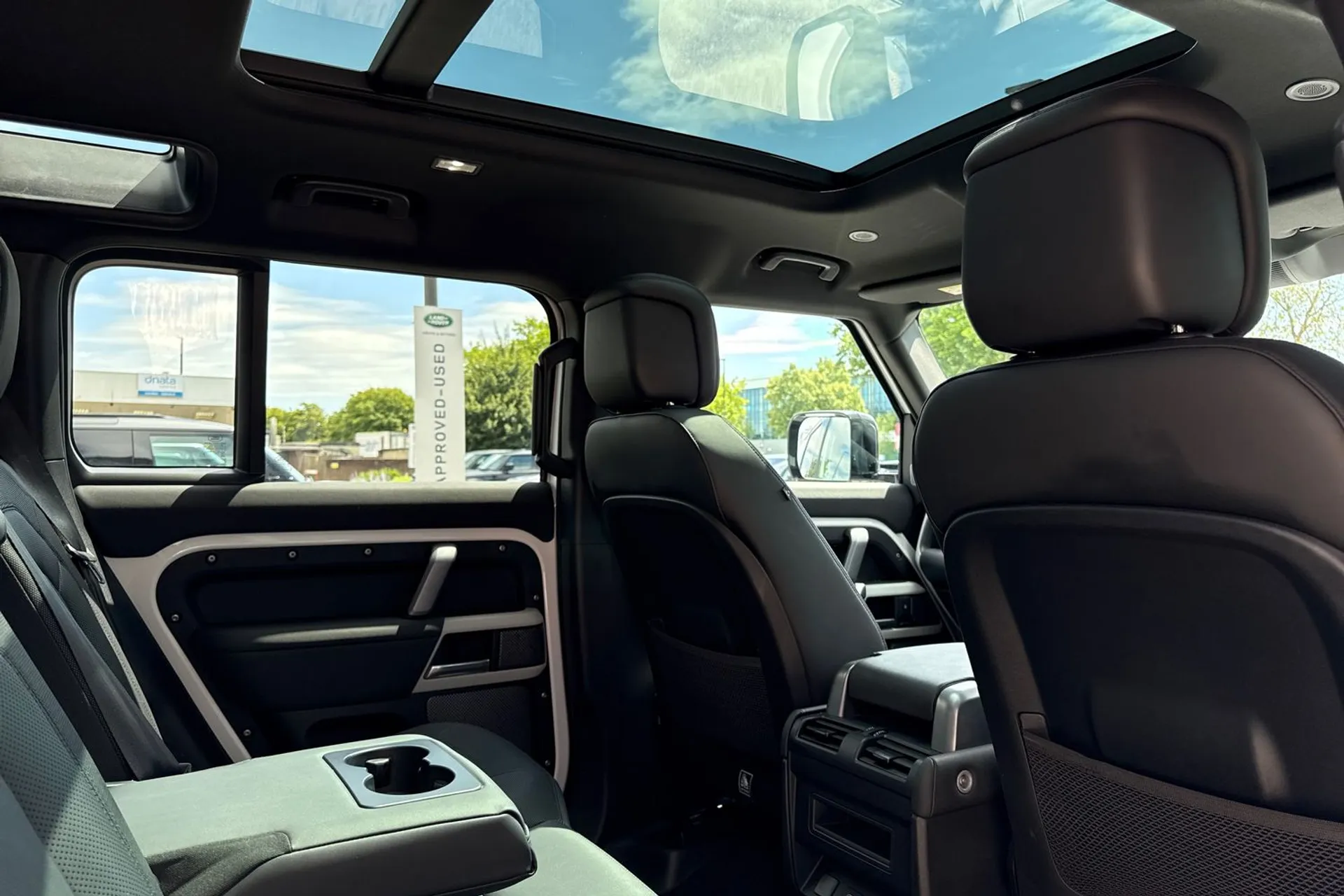 LAND ROVER DEFENDER thumbnail image number 41