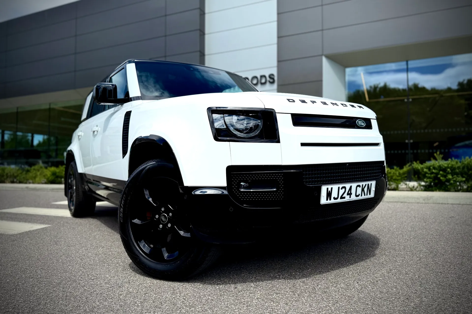 LAND ROVER DEFENDER thumbnail image number 11