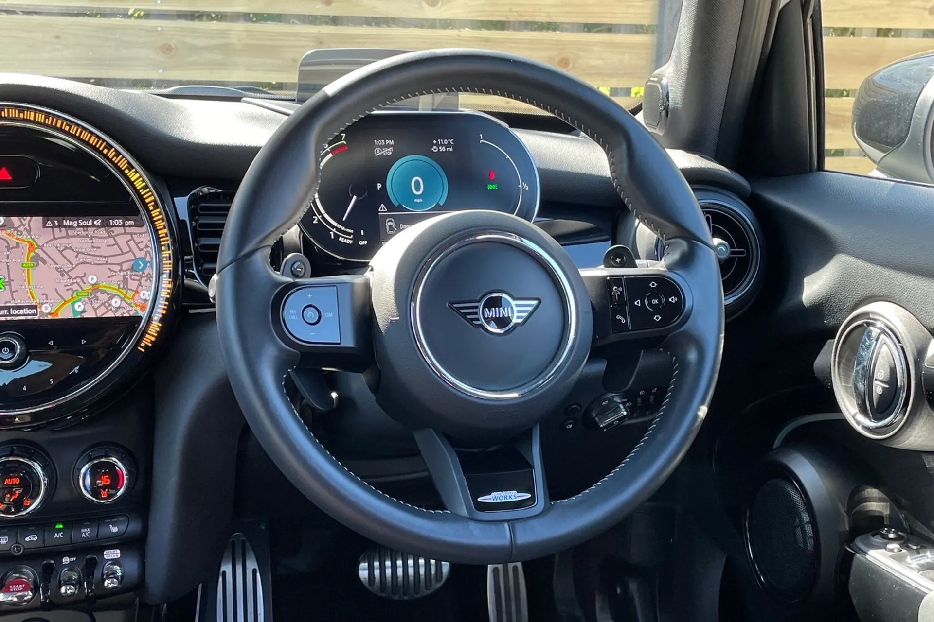 MINI HATCHBACK thumbnail image number 35