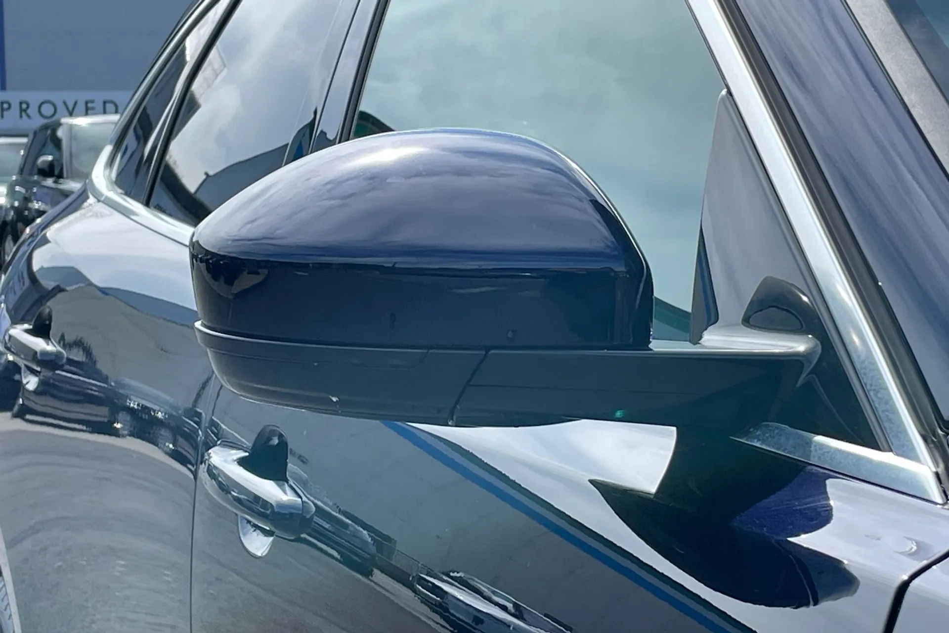 Jaguar F-PACE thumbnail image number 22