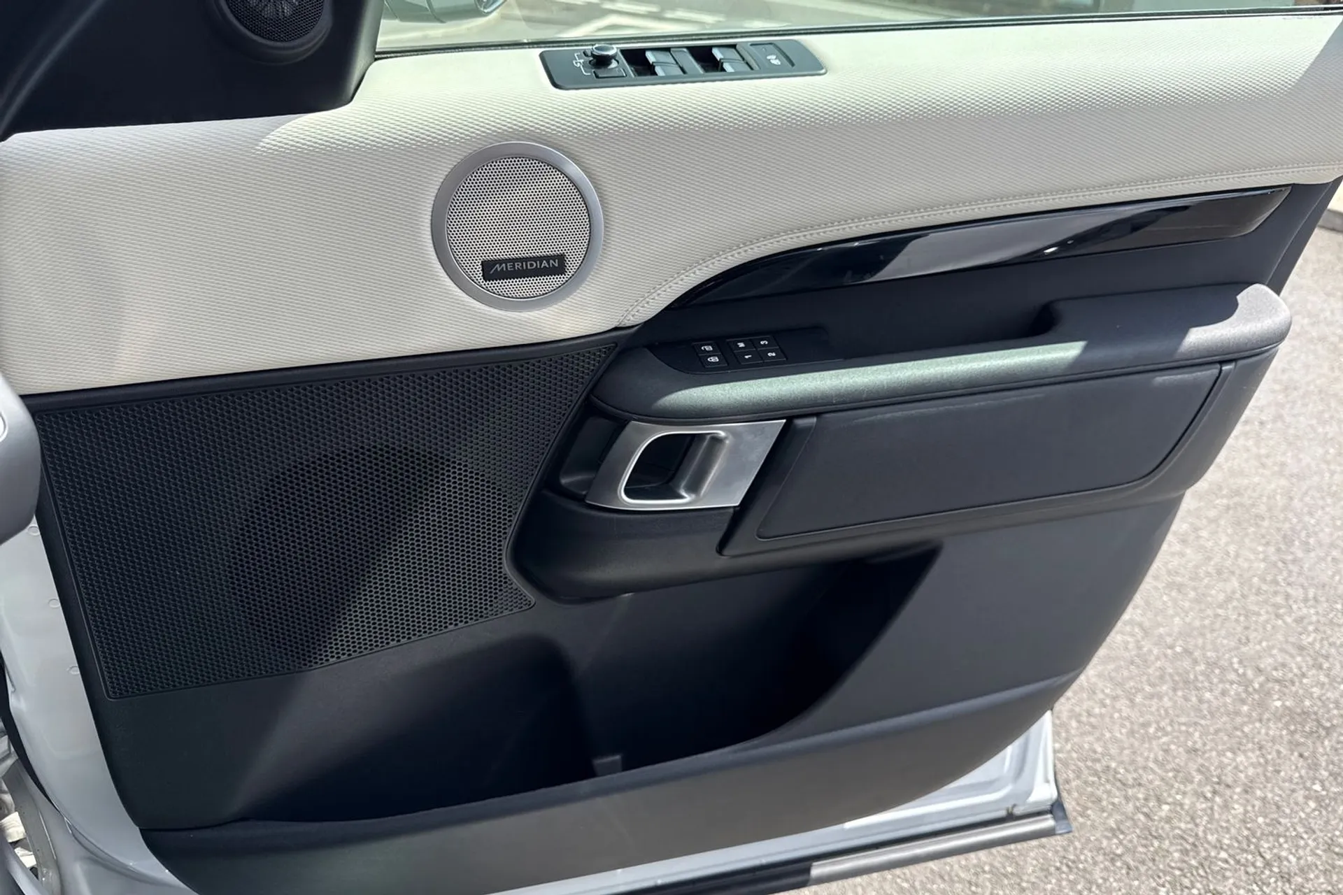 LAND ROVER DISCOVERY thumbnail image number 53