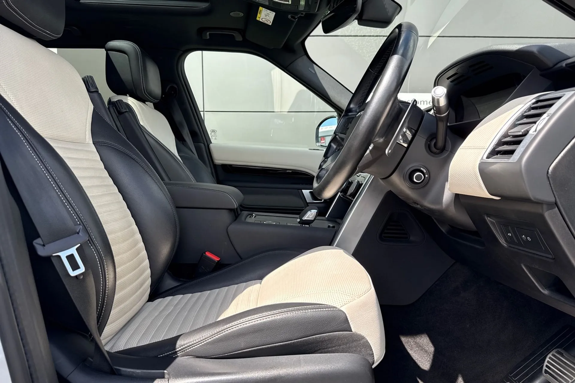 LAND ROVER DISCOVERY thumbnail image number 20
