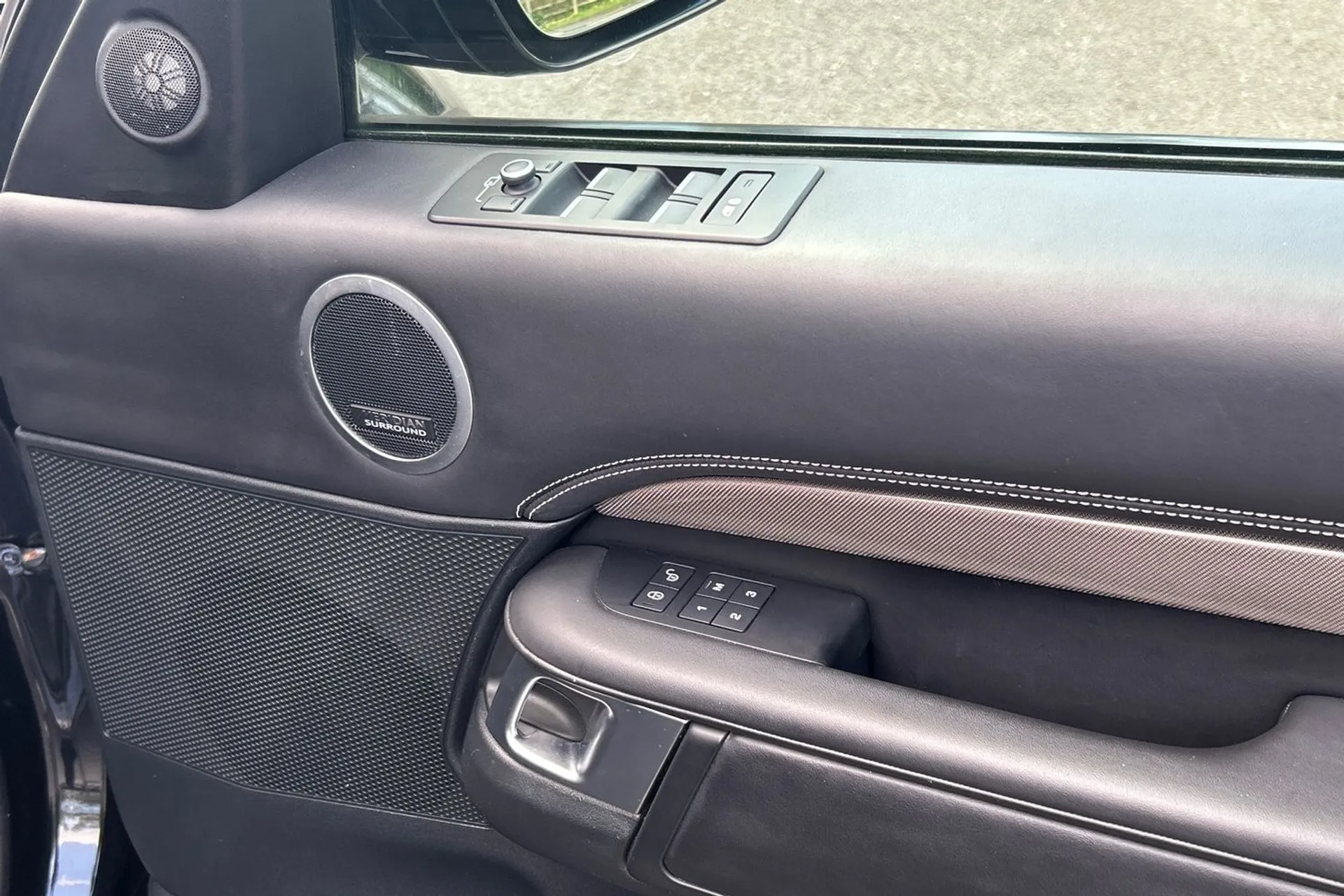 LAND ROVER DISCOVERY thumbnail image number 50
