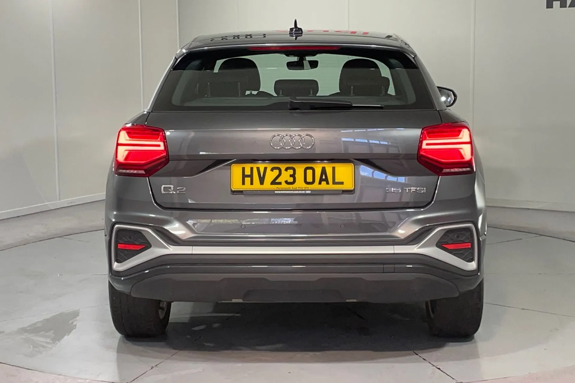 Audi Q2 thumbnail image number 8
