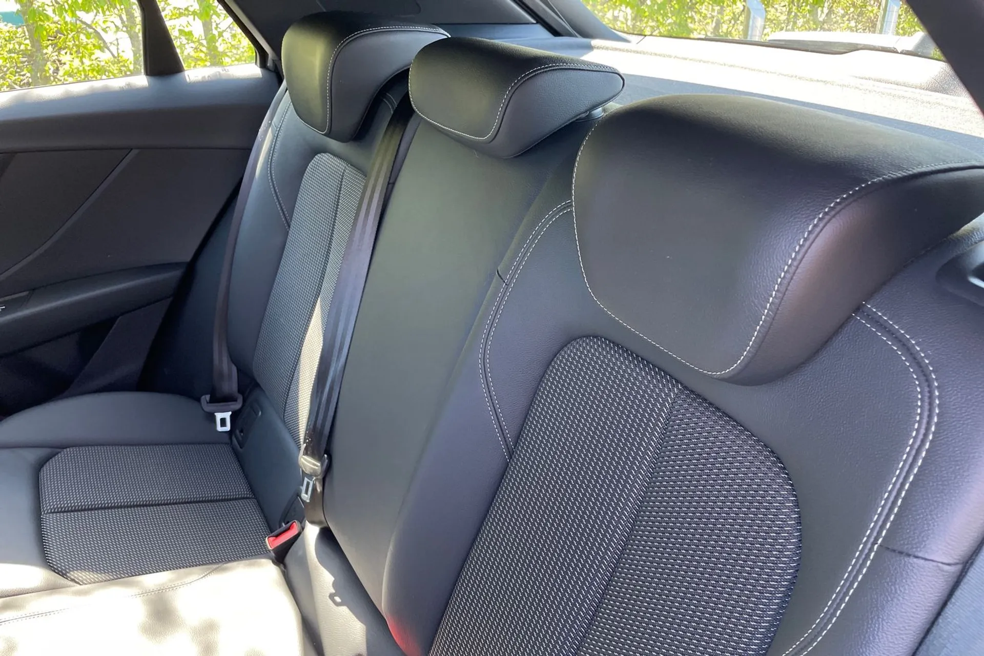 Audi Q2 thumbnail image number 31