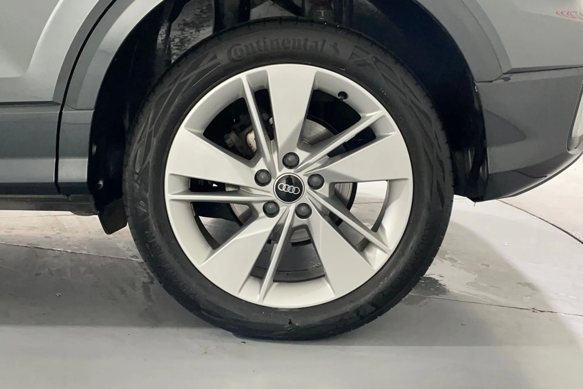 Audi Q2 thumbnail image number 12