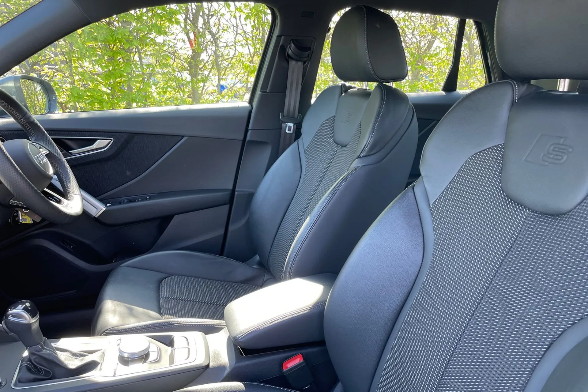 Audi Q2 thumbnail image number 27