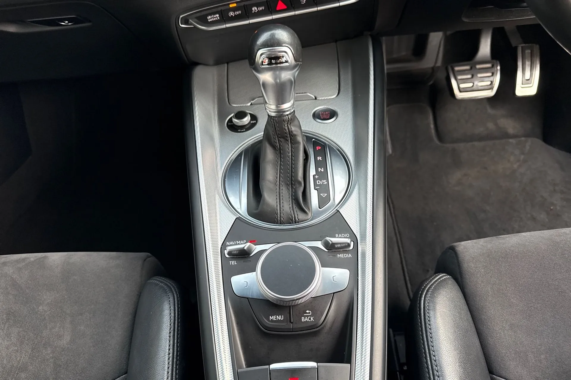 Audi TT thumbnail image number 39