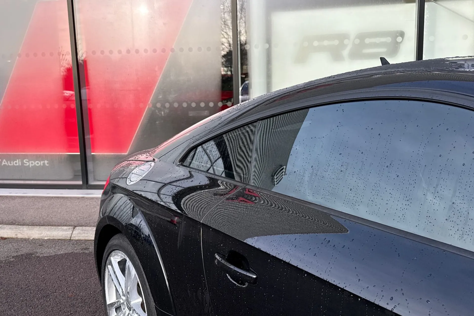 Audi TT thumbnail image number 28