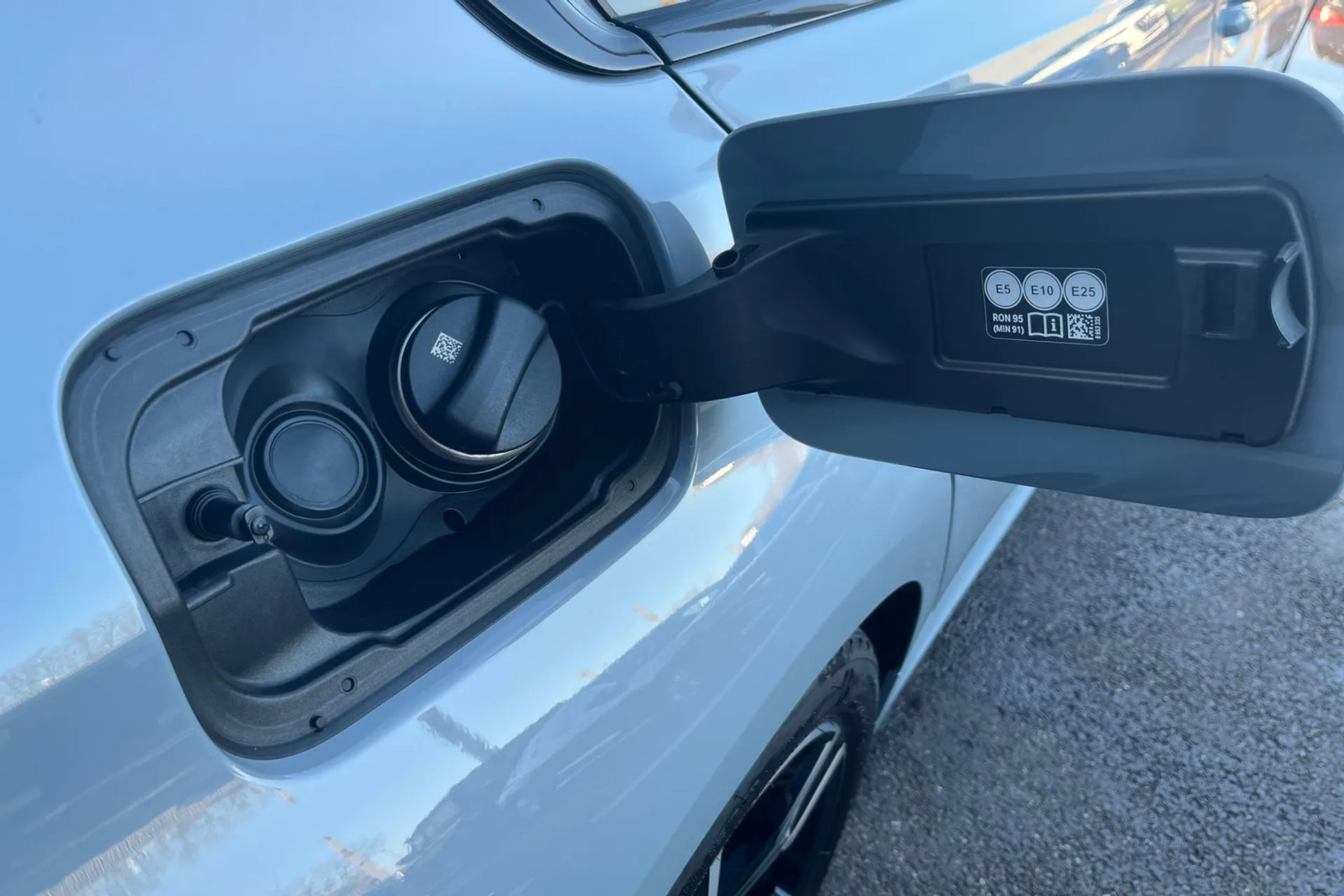 BMW 3 SERIES thumbnail image number 18