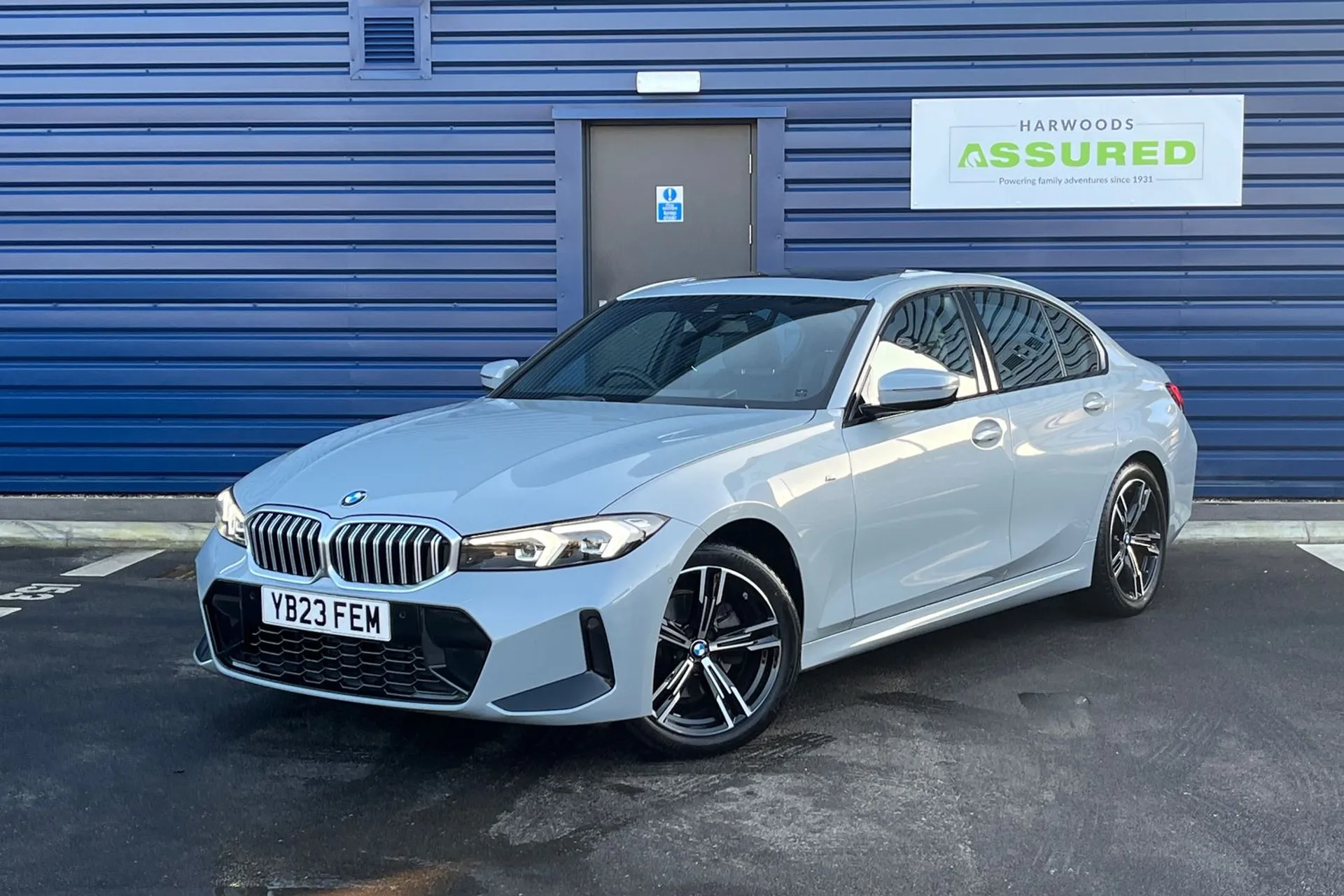 BMW 3 SERIES thumbnail image number 11