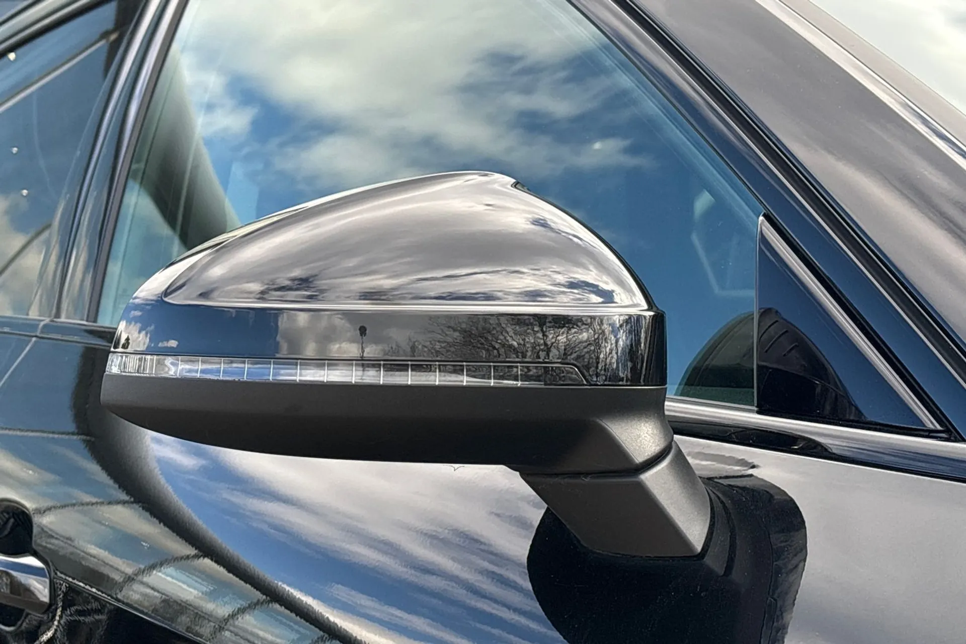 Audi A4 thumbnail image number 49