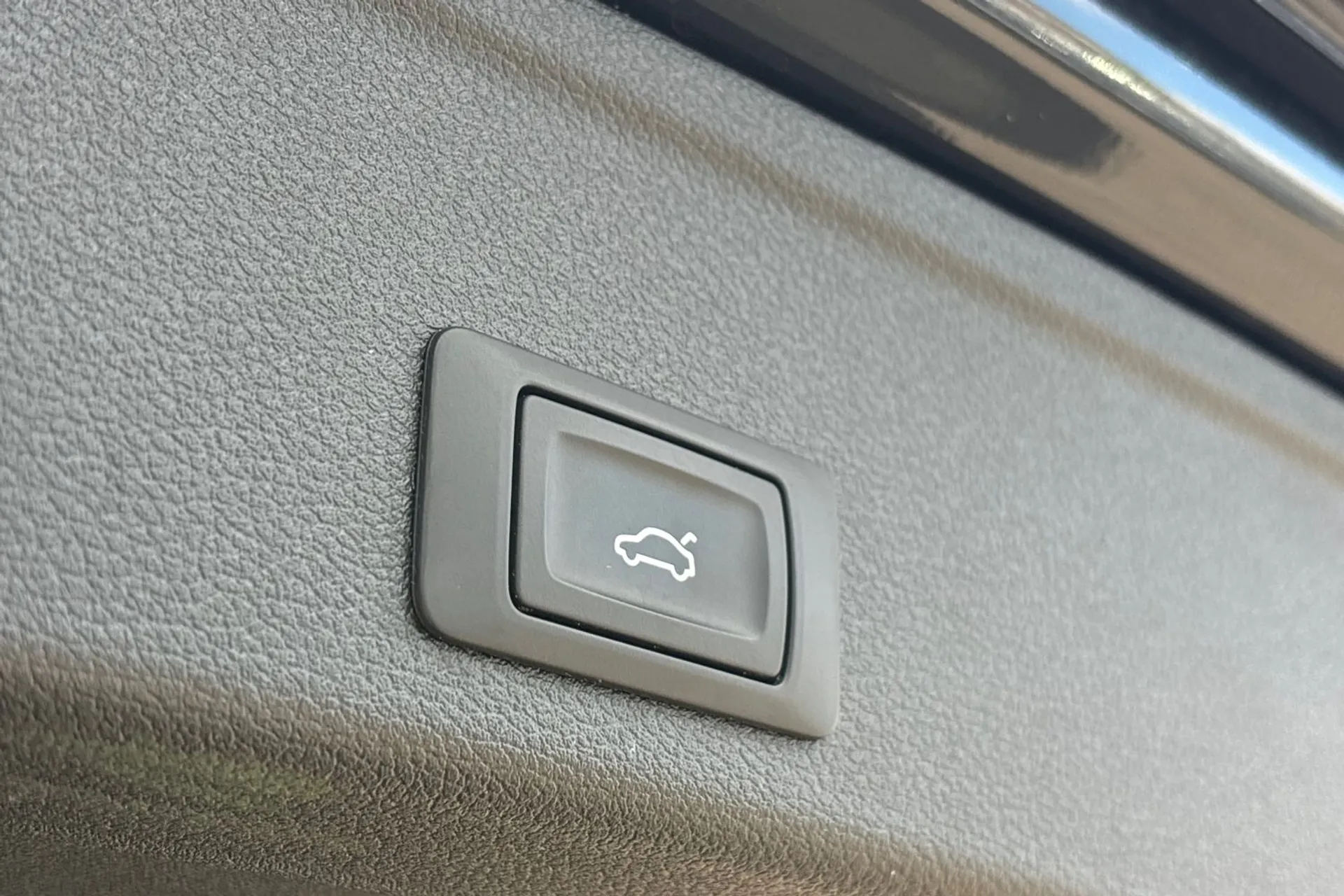 Audi A4 thumbnail image number 20