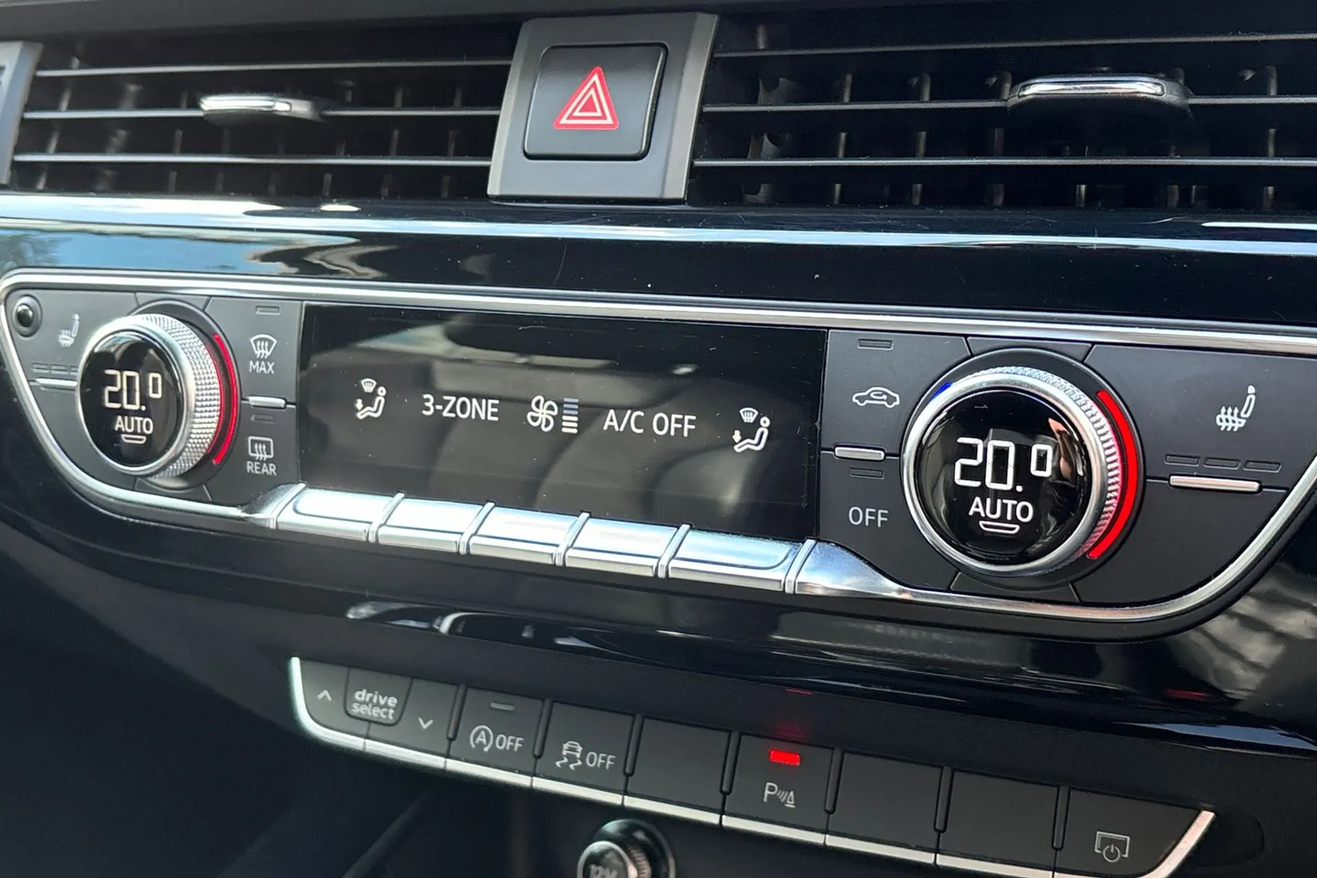 Audi A4 thumbnail image number 39
