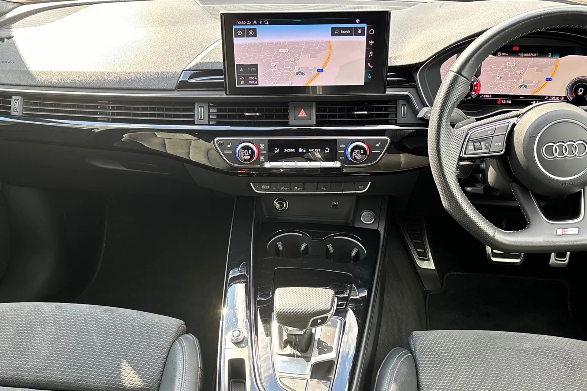 Audi A4 thumbnail image number 36