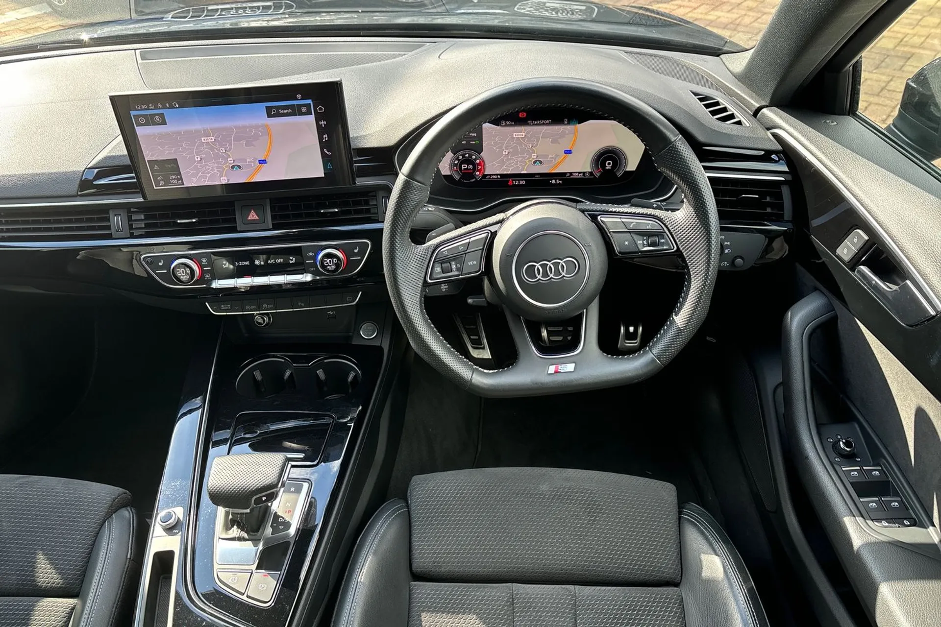 Audi A4 thumbnail image number 35