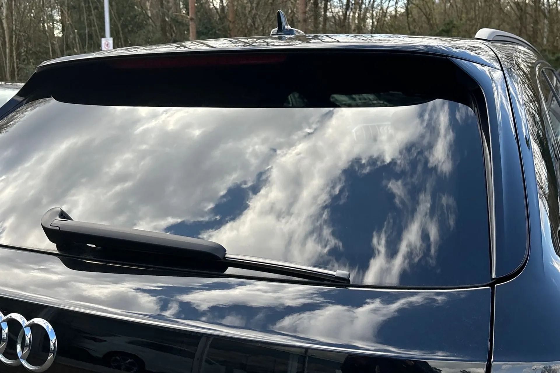 Audi A4 thumbnail image number 15