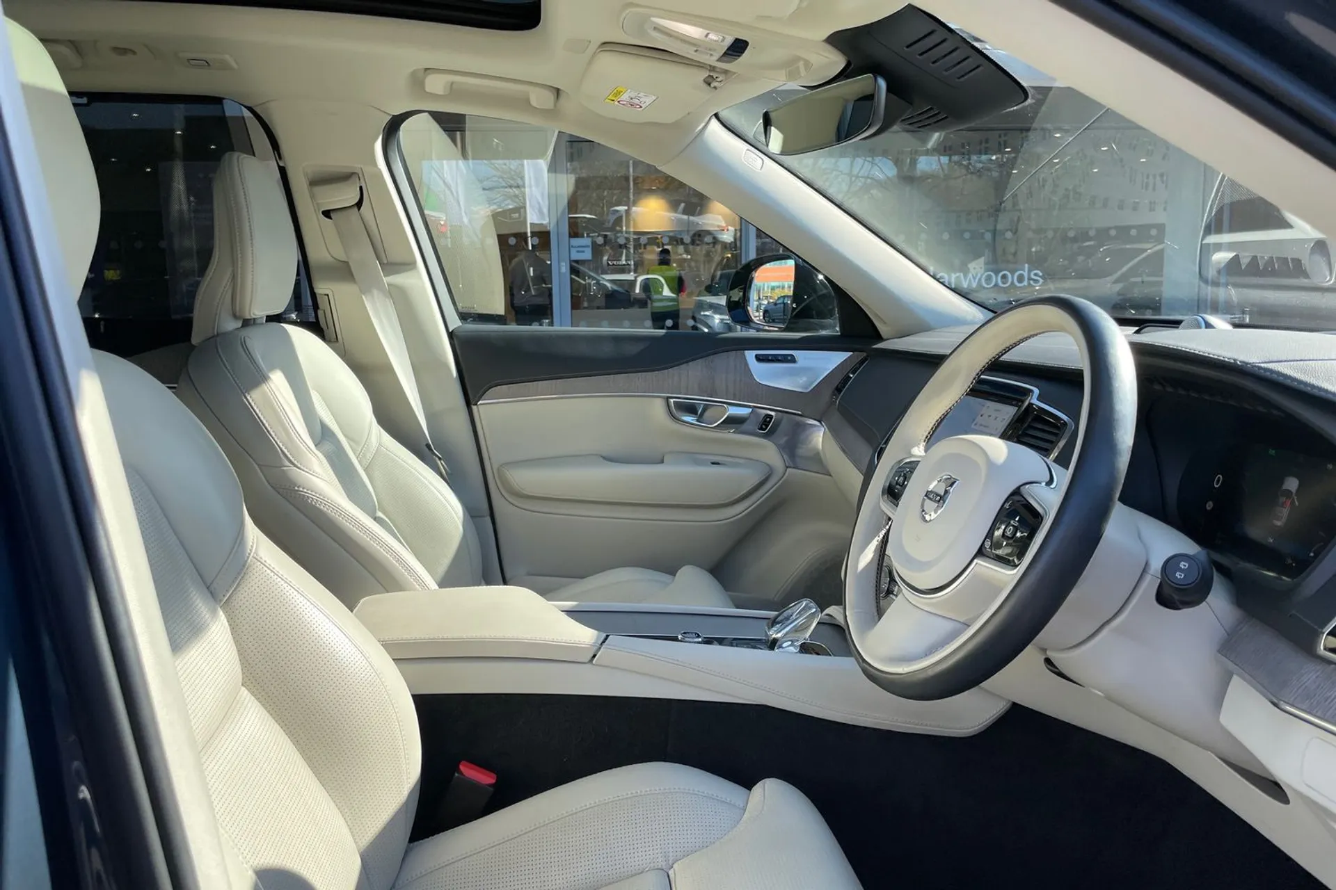 Volvo XC90 thumbnail image number 27