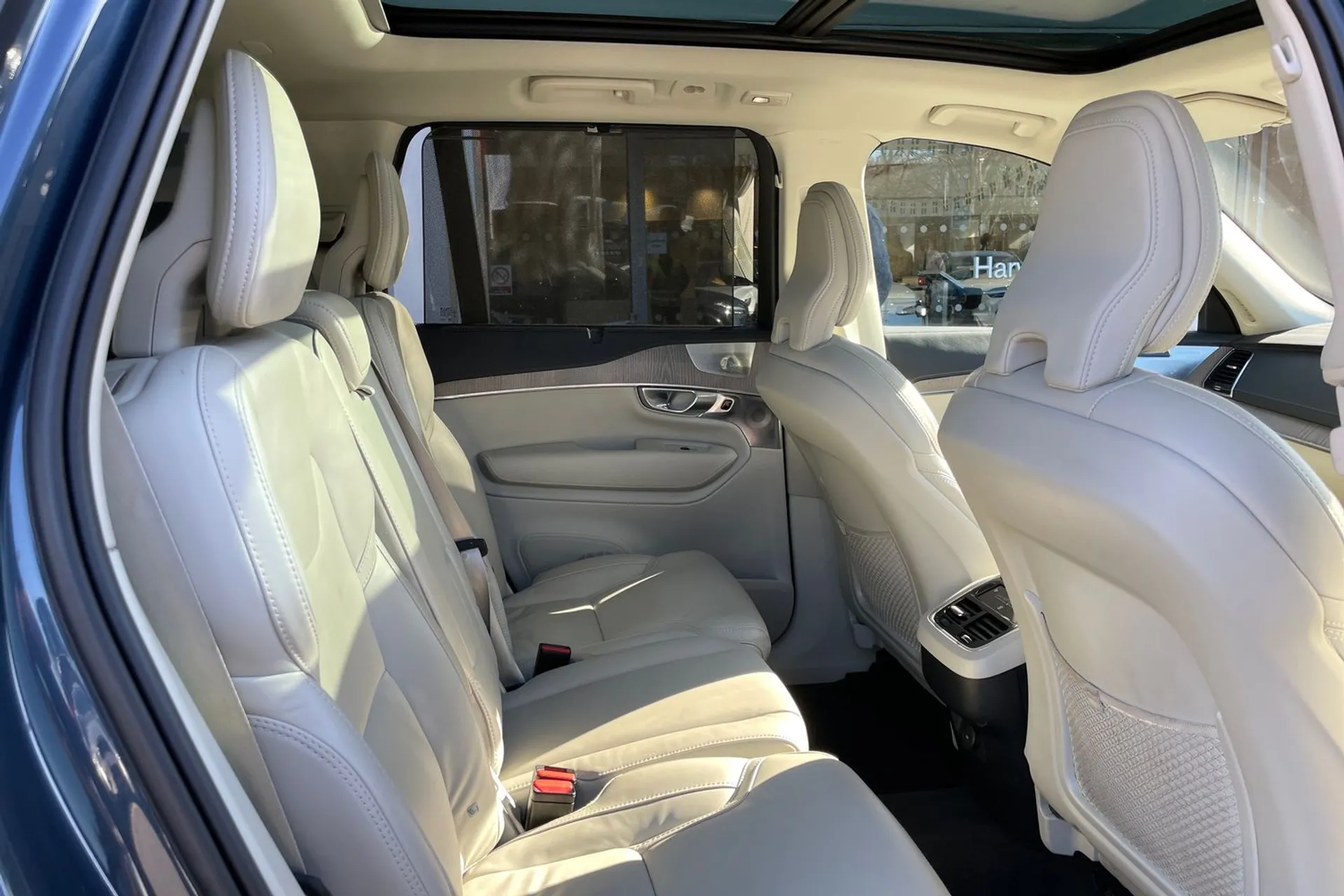 Volvo XC90 thumbnail image number 24