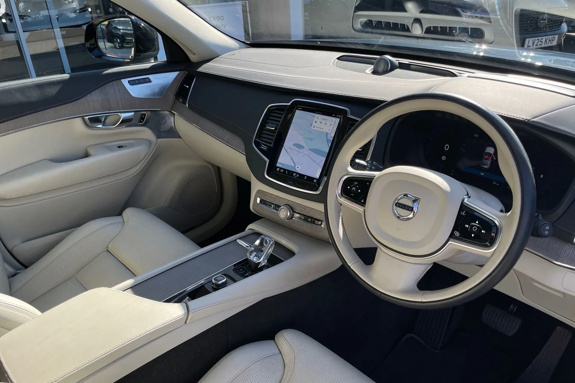 Volvo XC90 thumbnail image number 5