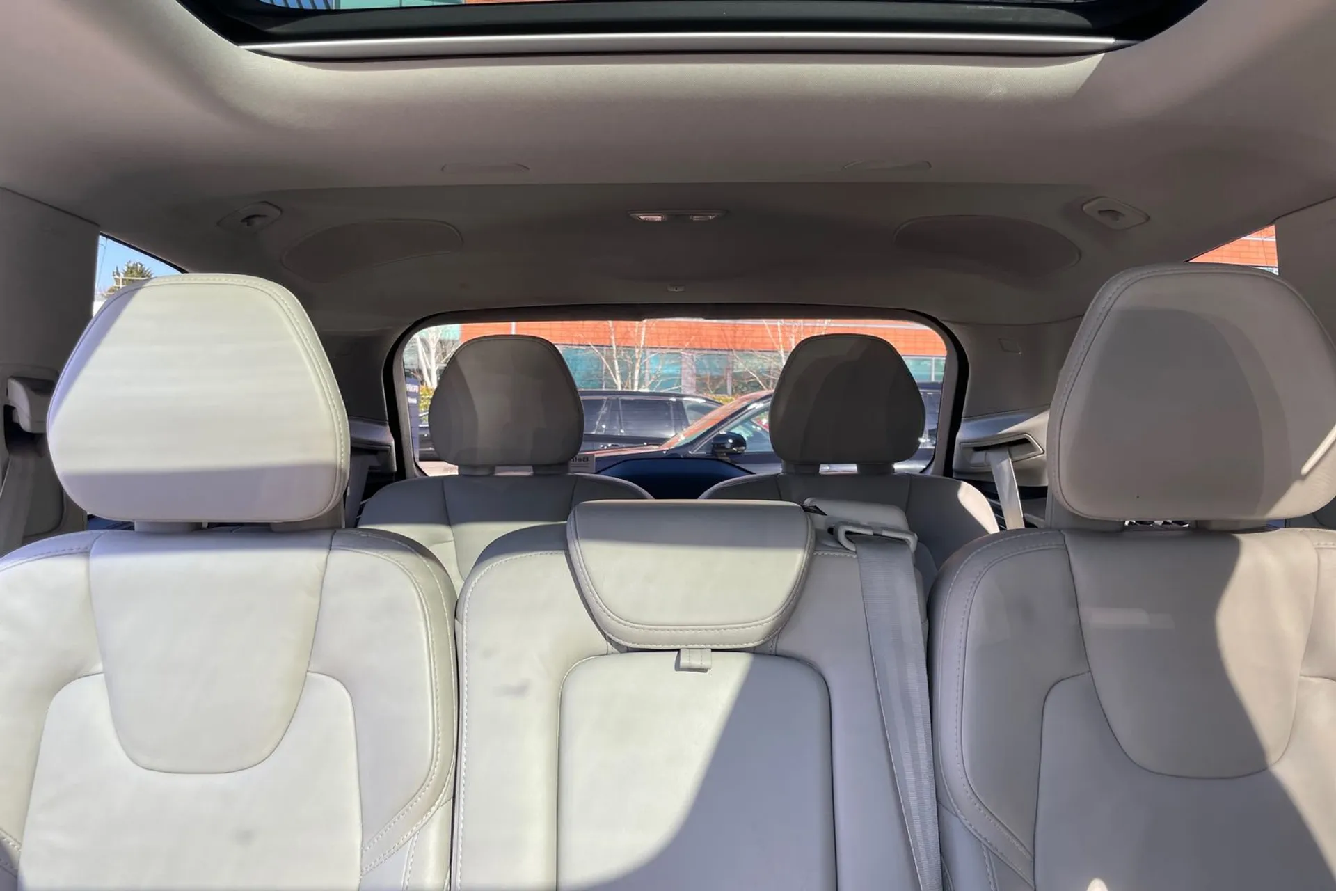 Volvo XC90 thumbnail image number 6