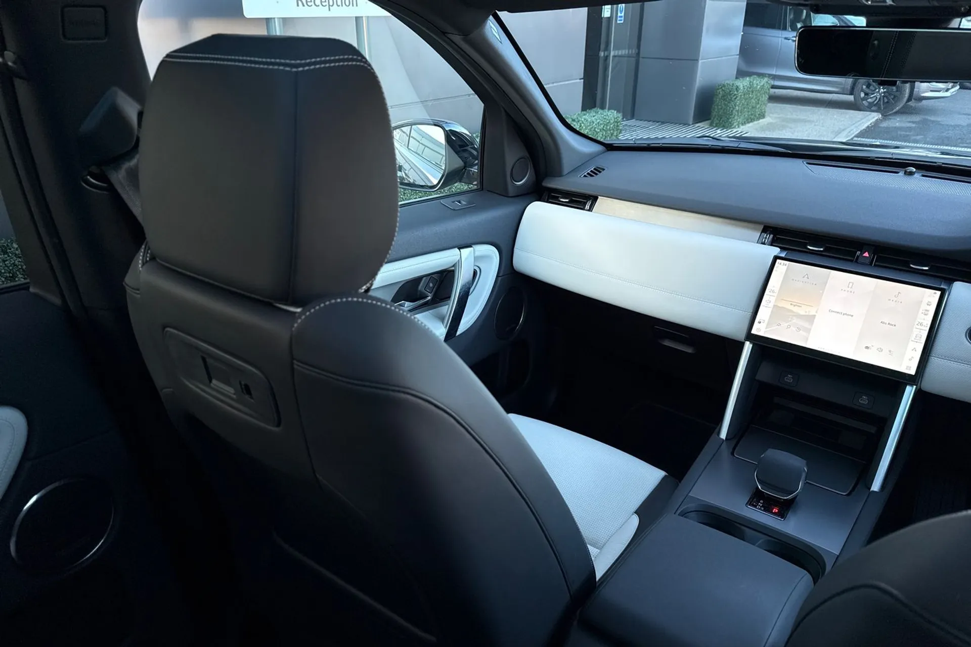 LAND ROVER DISCOVERY SPORT thumbnail image number 44