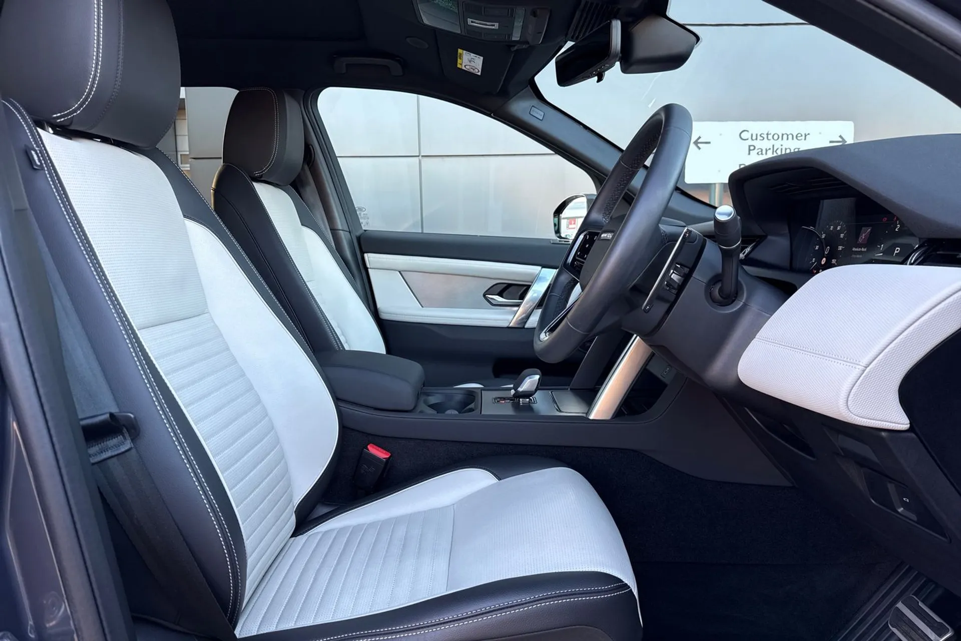 LAND ROVER DISCOVERY SPORT thumbnail image number 20