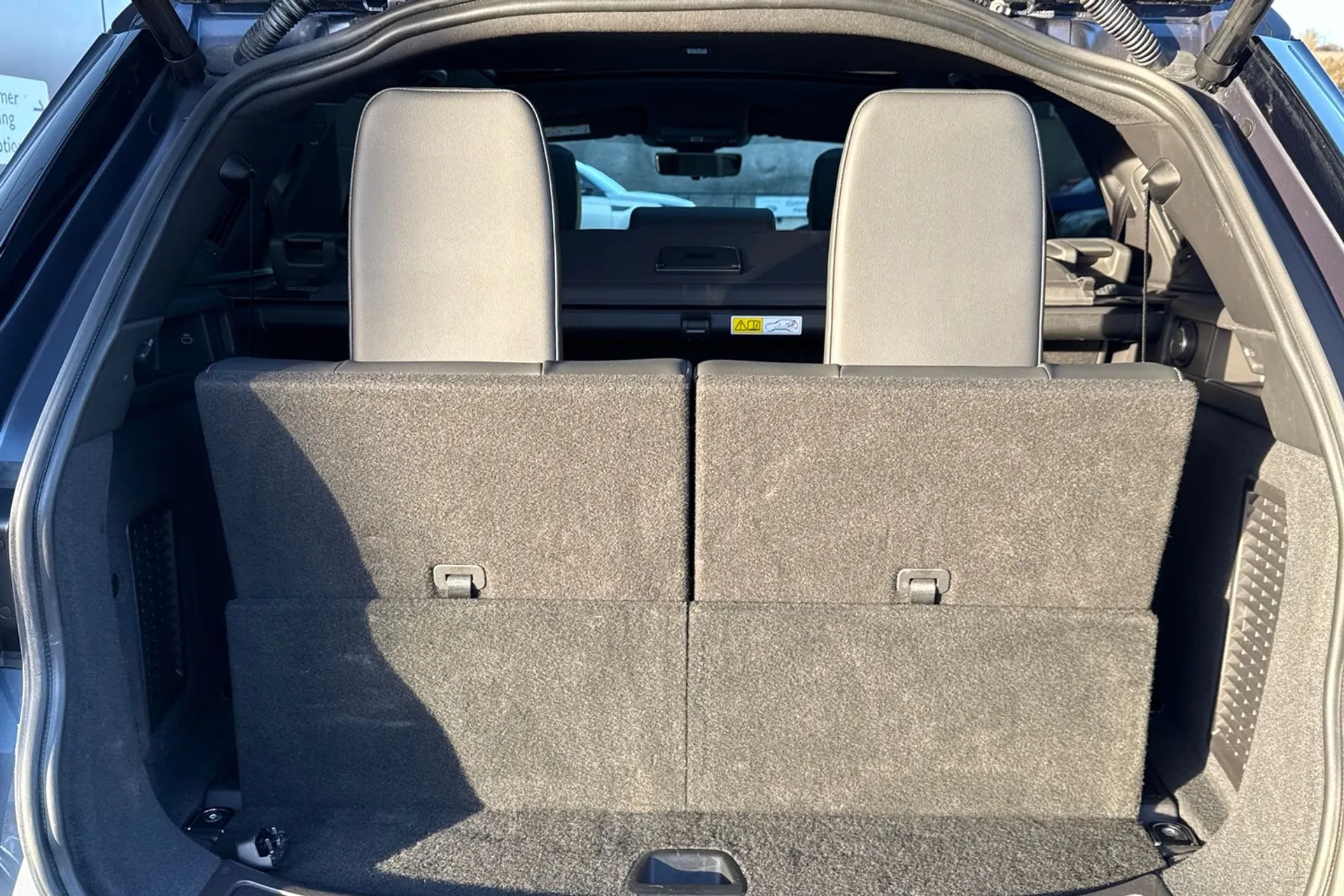 LAND ROVER DISCOVERY SPORT thumbnail image number 36