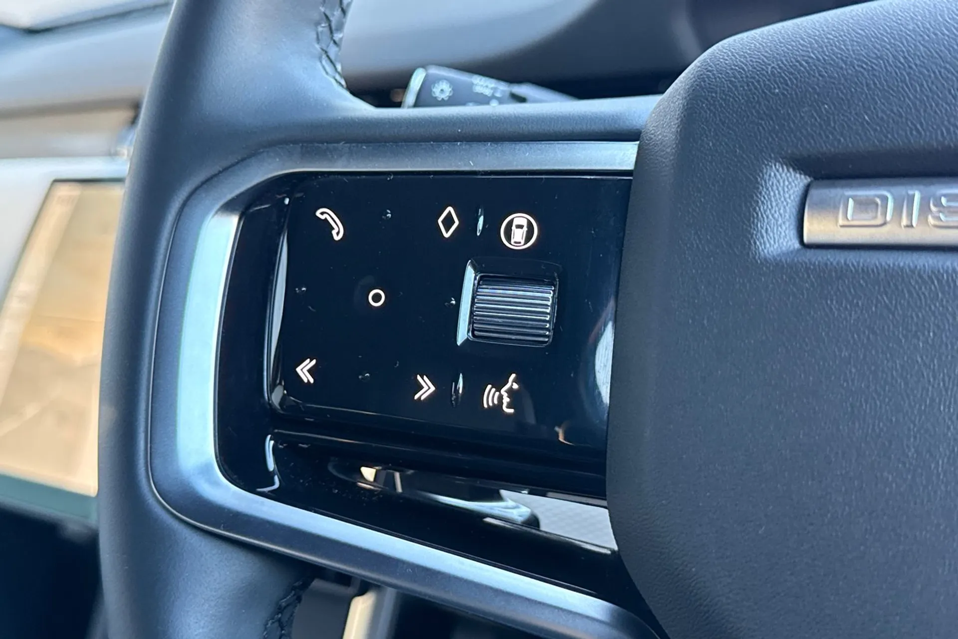 LAND ROVER DISCOVERY SPORT thumbnail image number 49