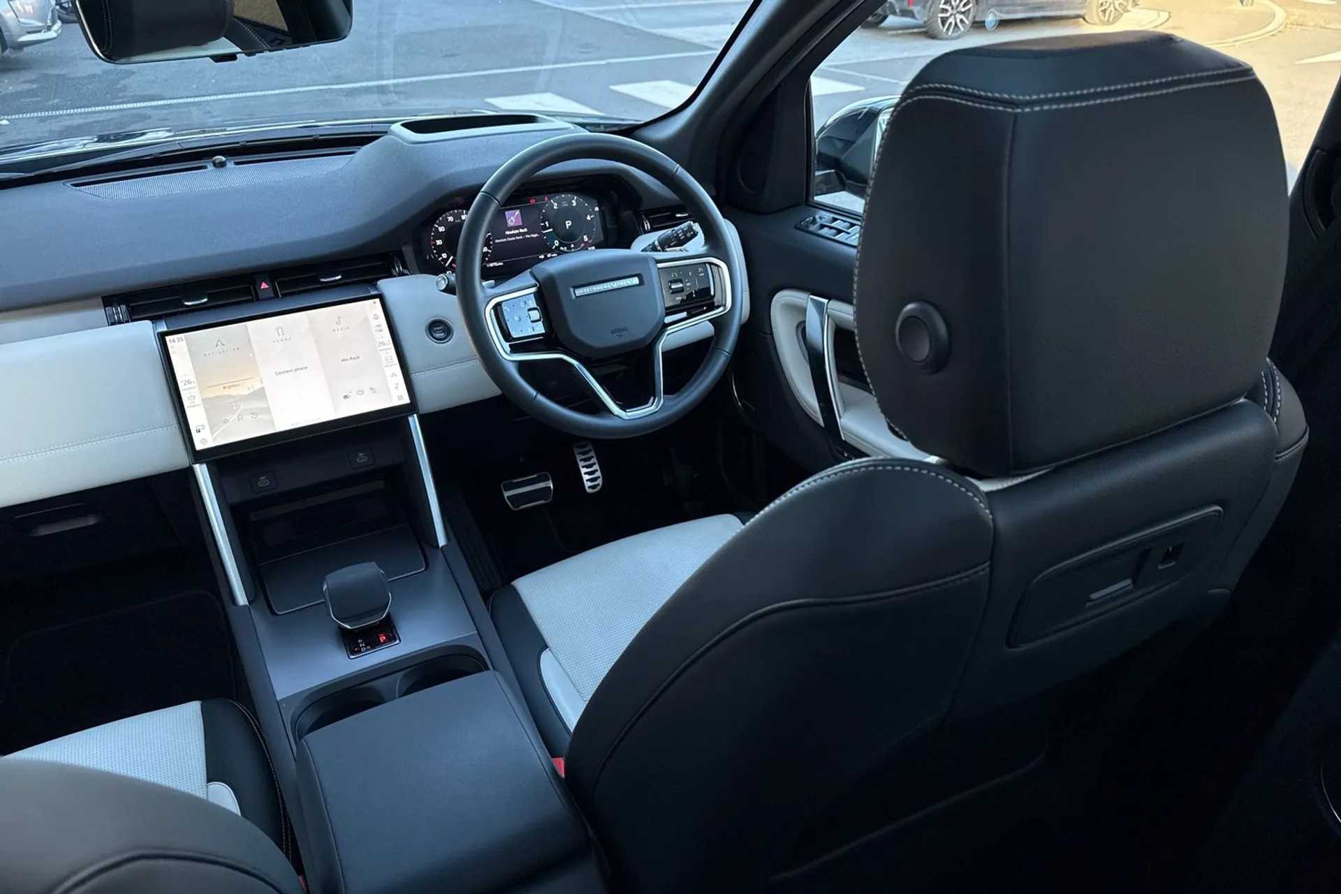 LAND ROVER DISCOVERY SPORT thumbnail image number 45