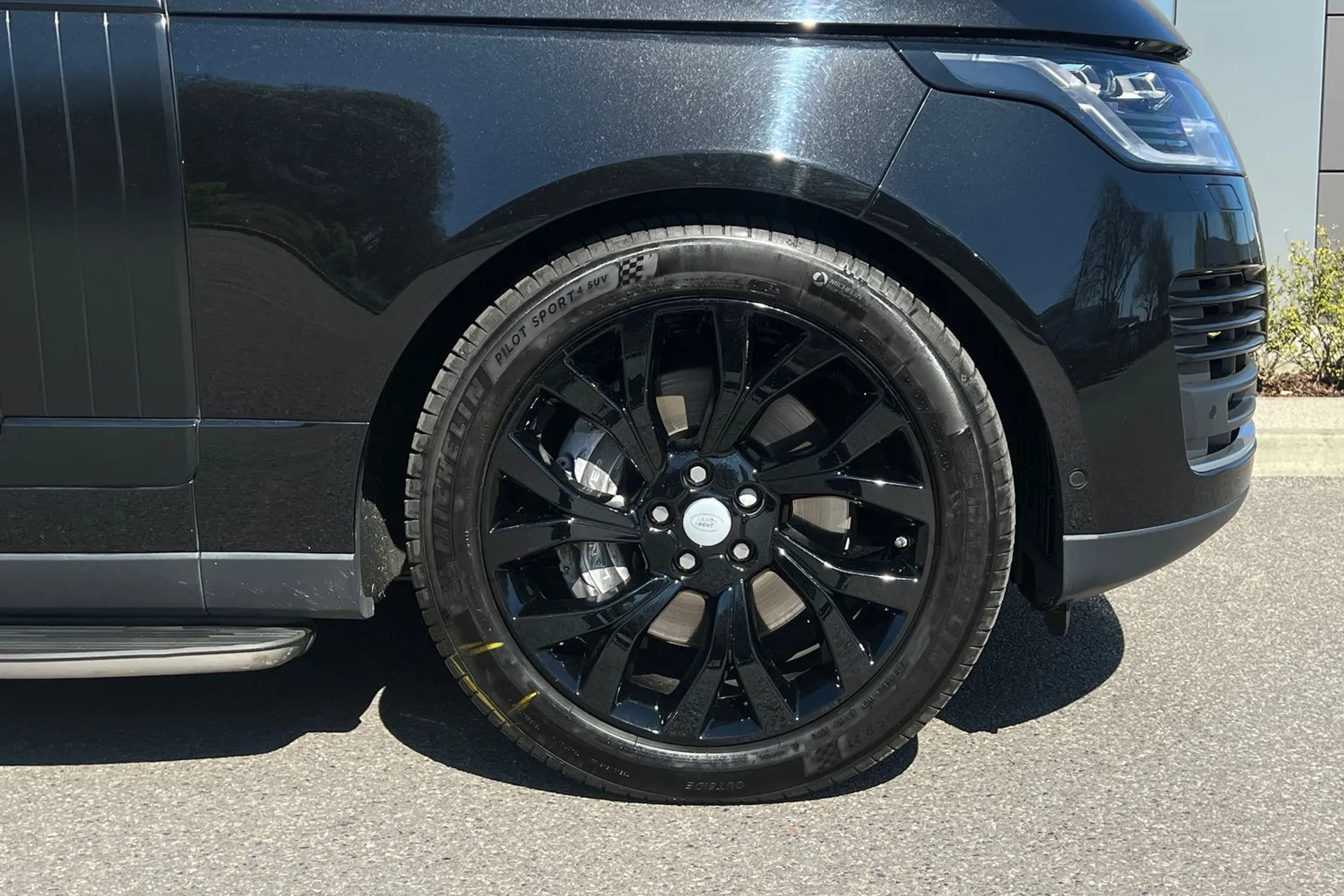 LAND ROVER RANGE ROVER thumbnail image number 18