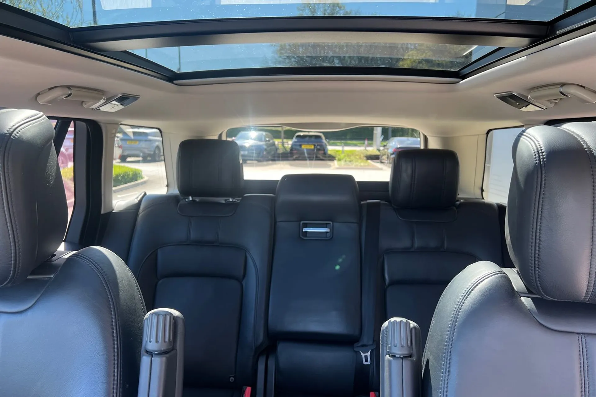 LAND ROVER RANGE ROVER thumbnail image number 36