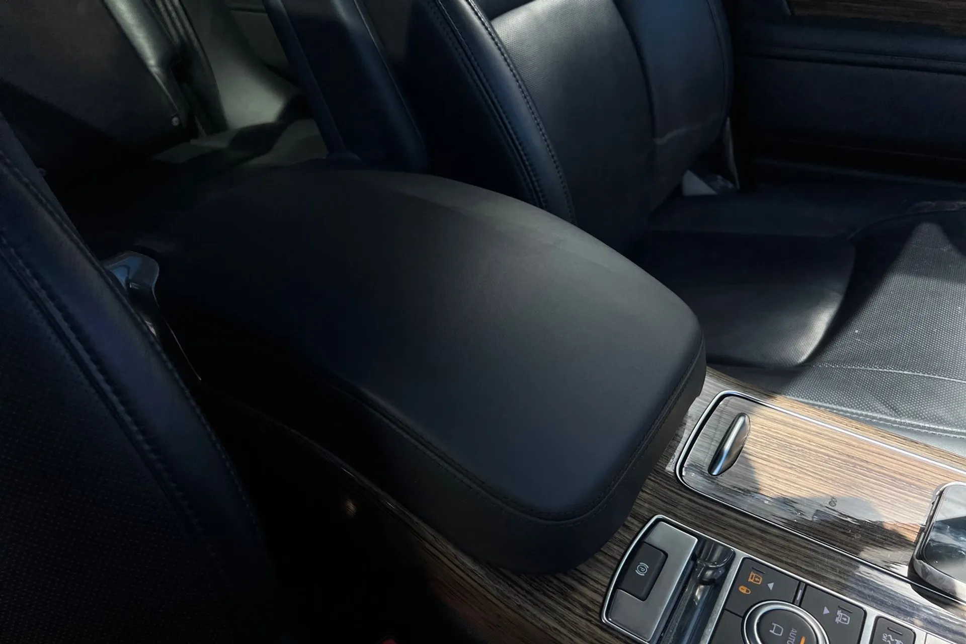 LAND ROVER RANGE ROVER thumbnail image number 55