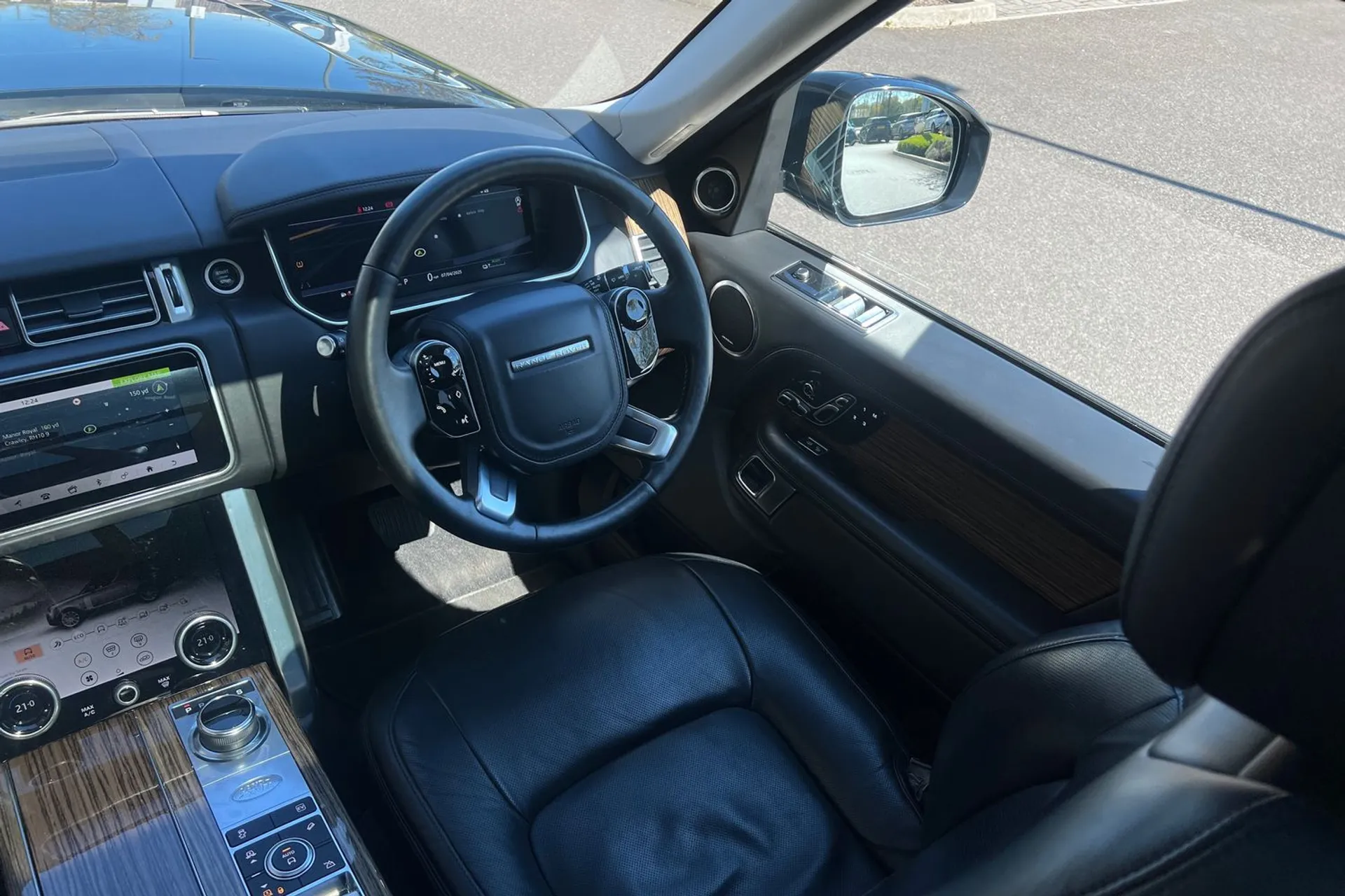 LAND ROVER RANGE ROVER thumbnail image number 24