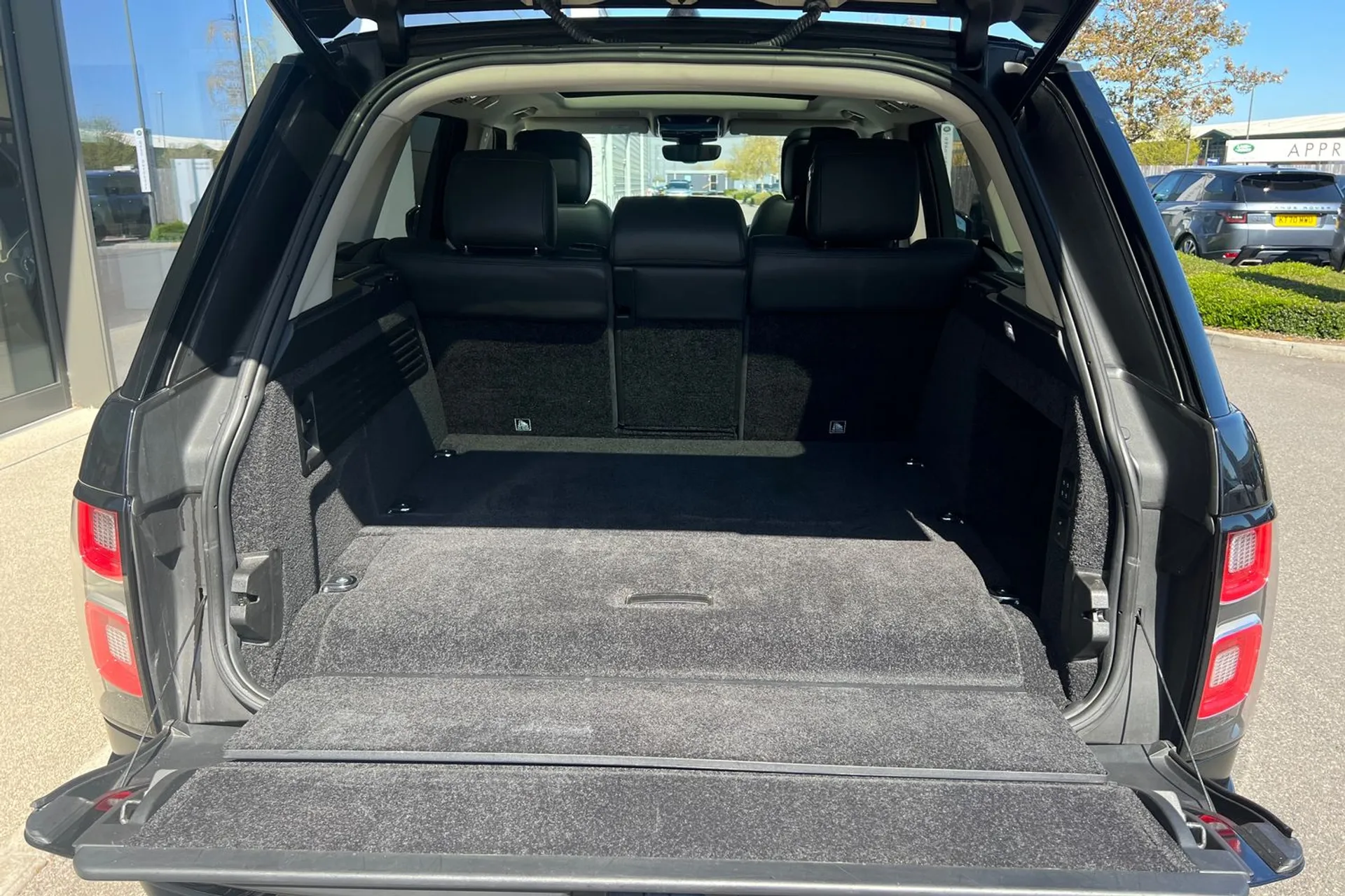 LAND ROVER RANGE ROVER thumbnail image number 27