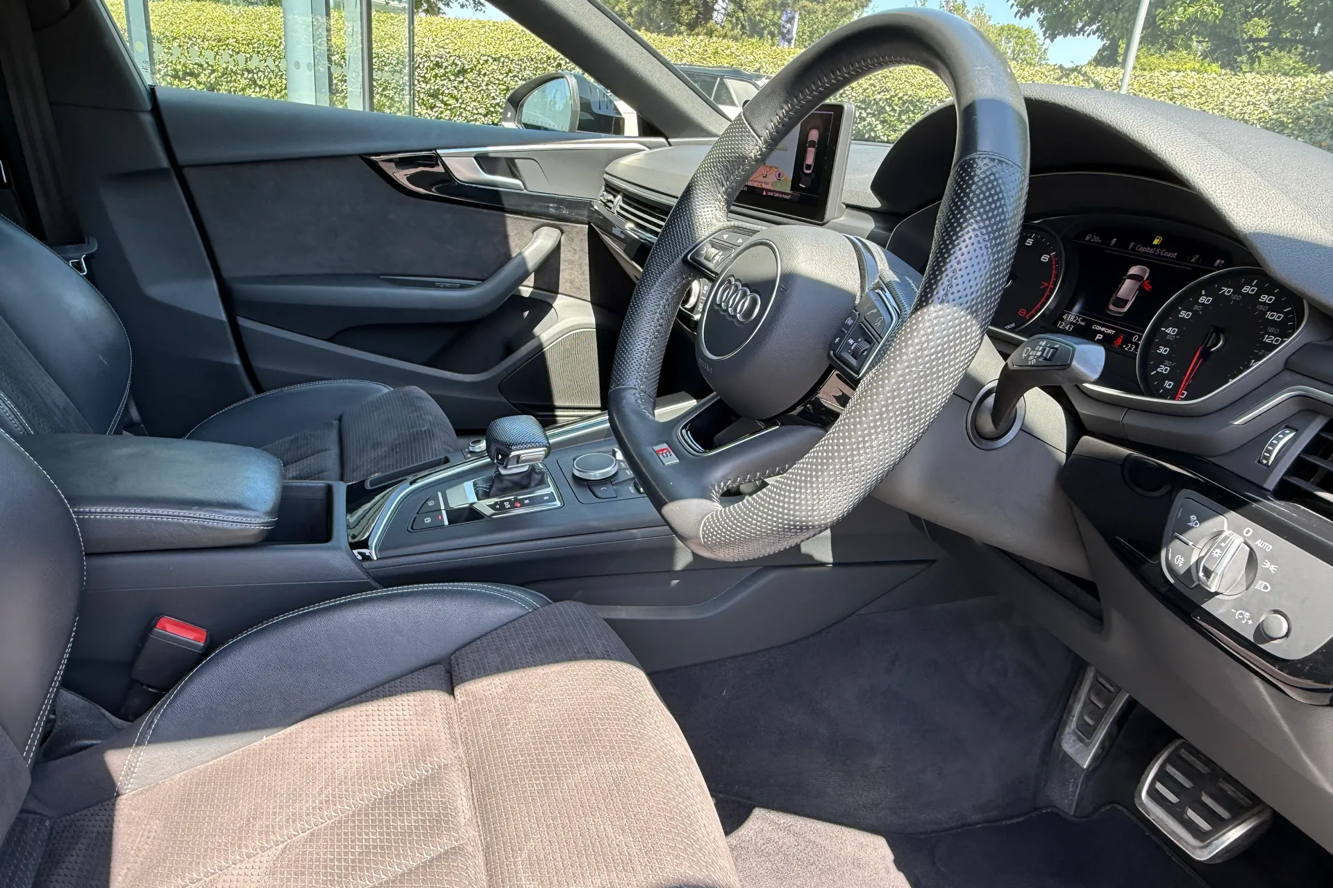 Audi A5 thumbnail image number 21