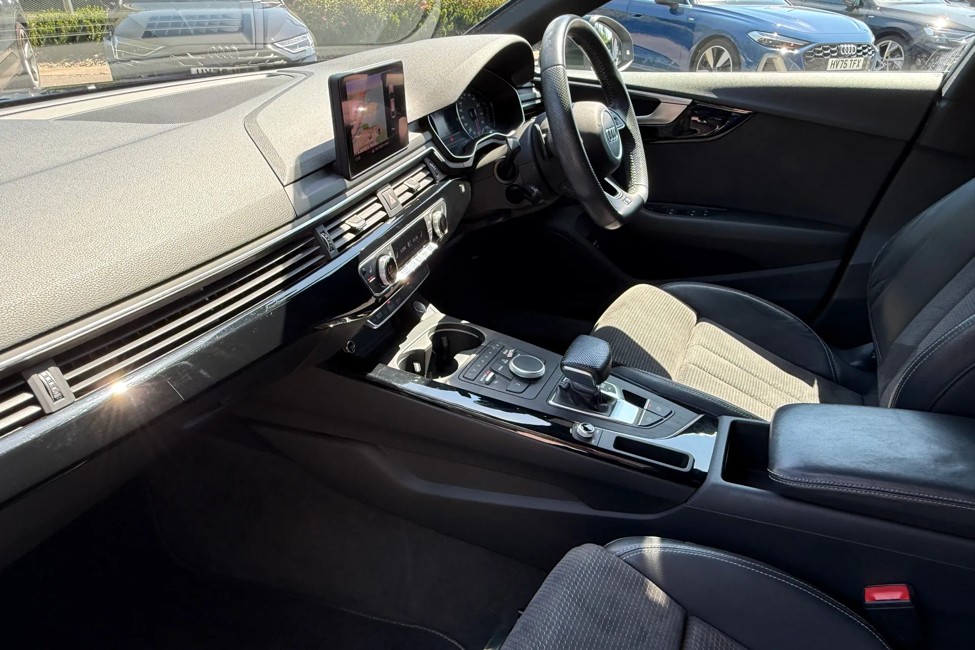 Audi A5 thumbnail image number 37