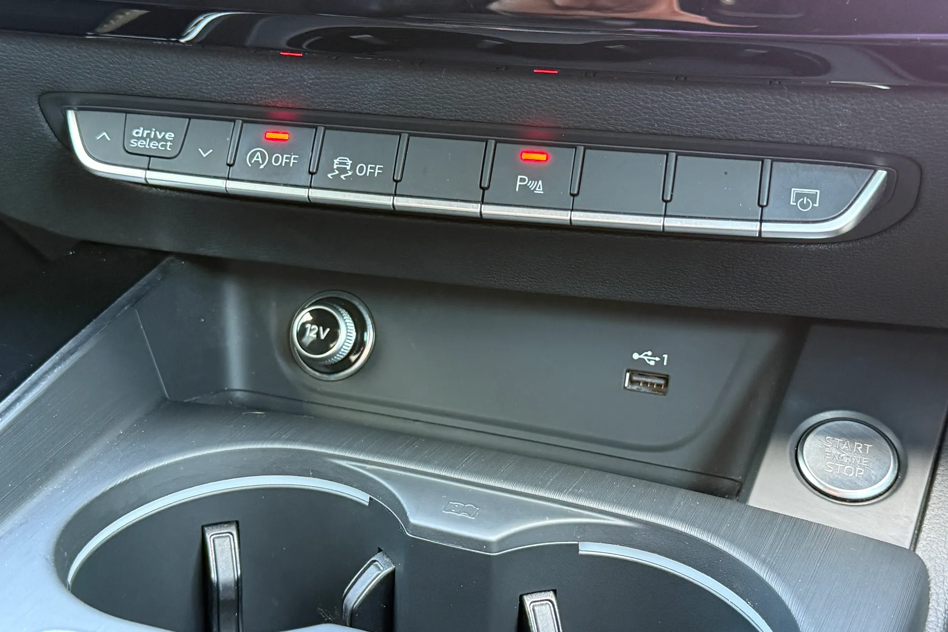 Audi A5 thumbnail image number 38