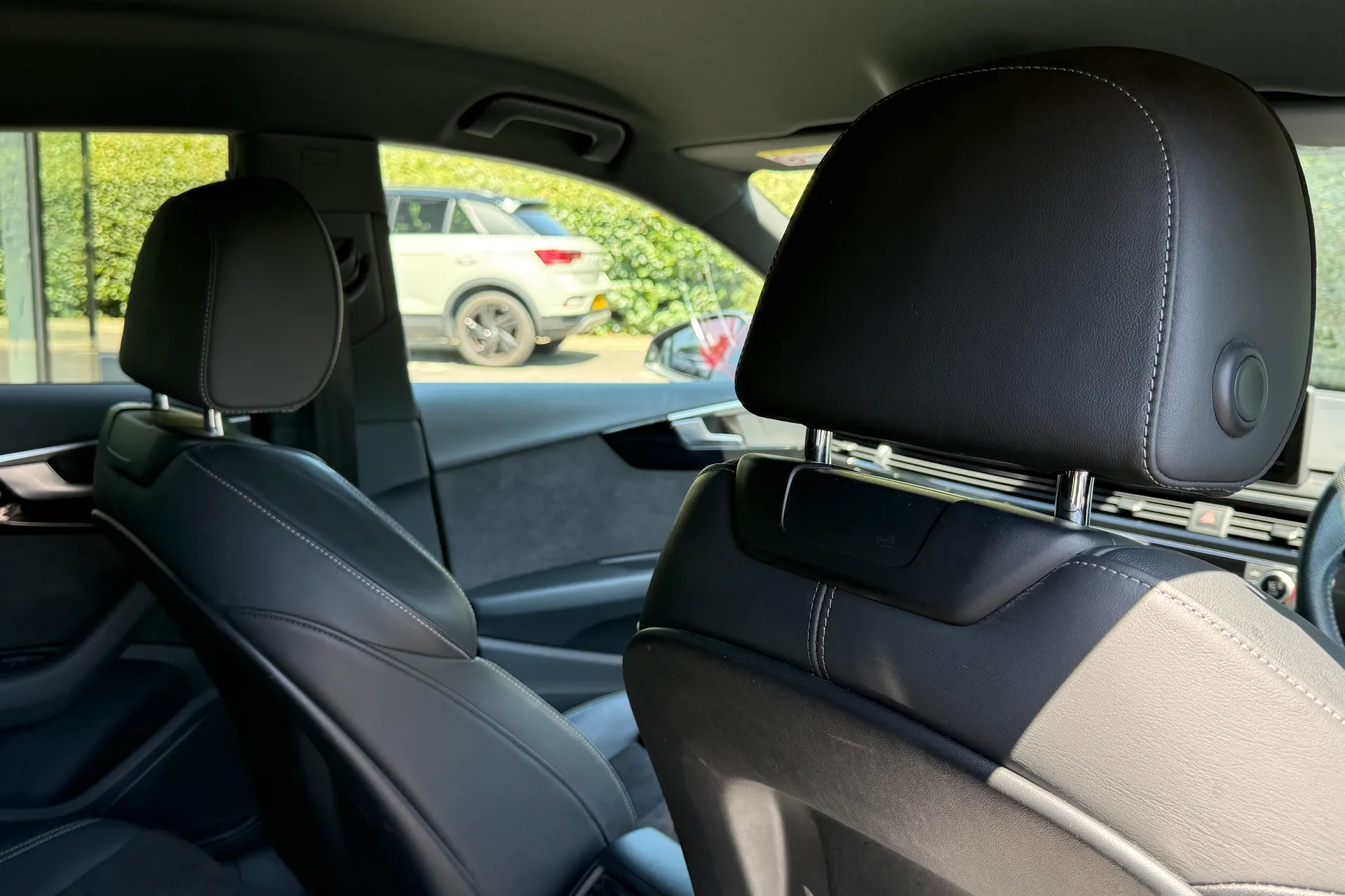 Audi A5 thumbnail image number 31