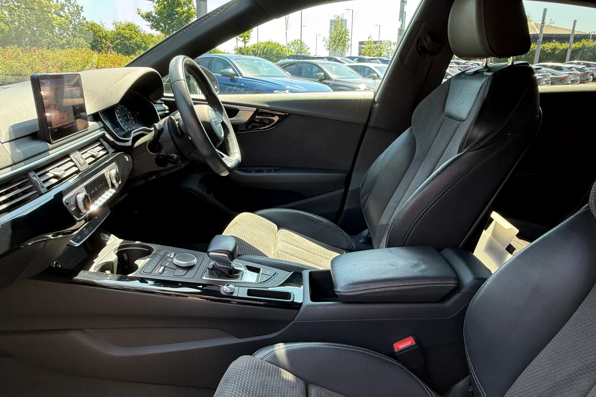 Audi A5 thumbnail image number 39