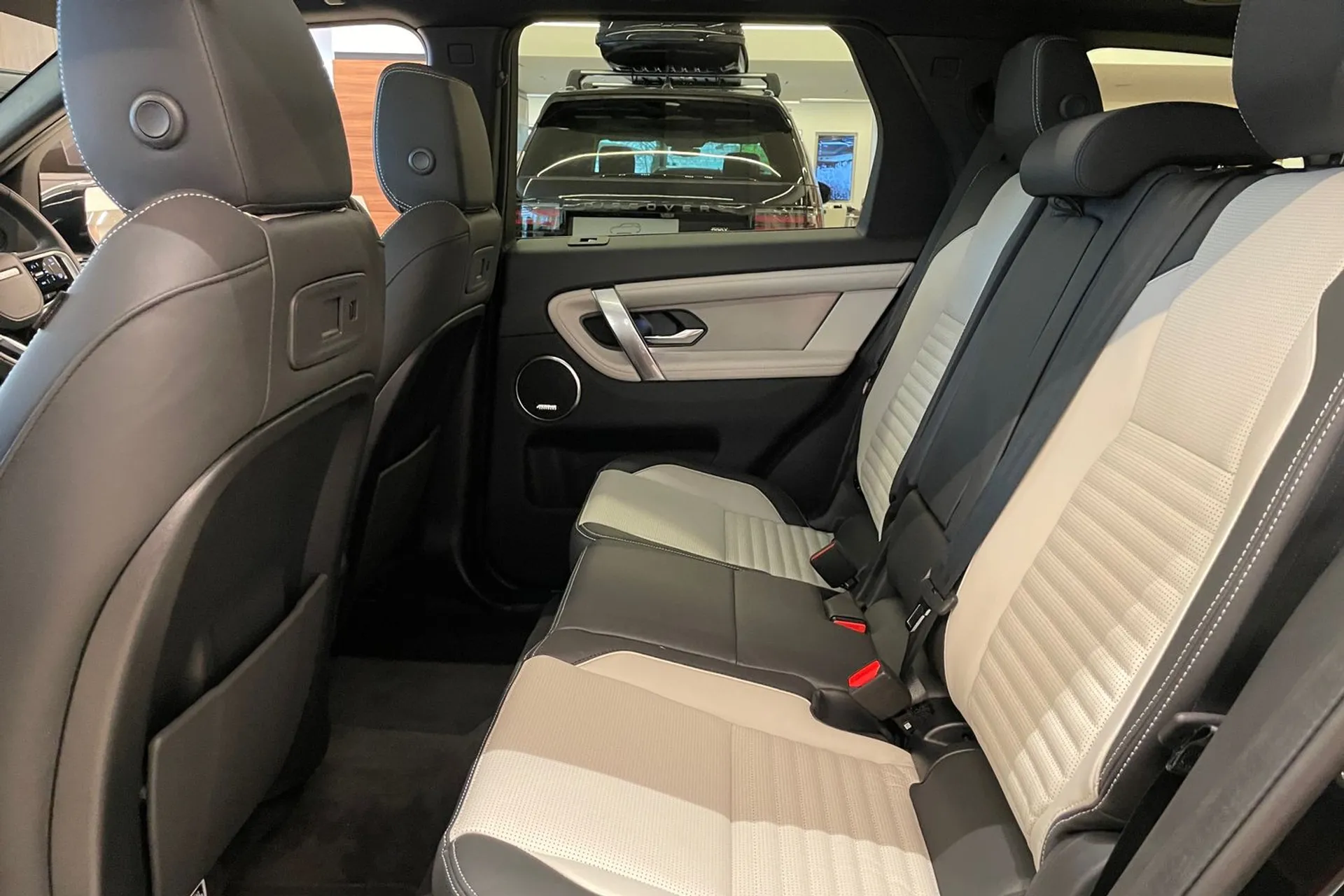 LAND ROVER DISCOVERY SPORT thumbnail image number 42