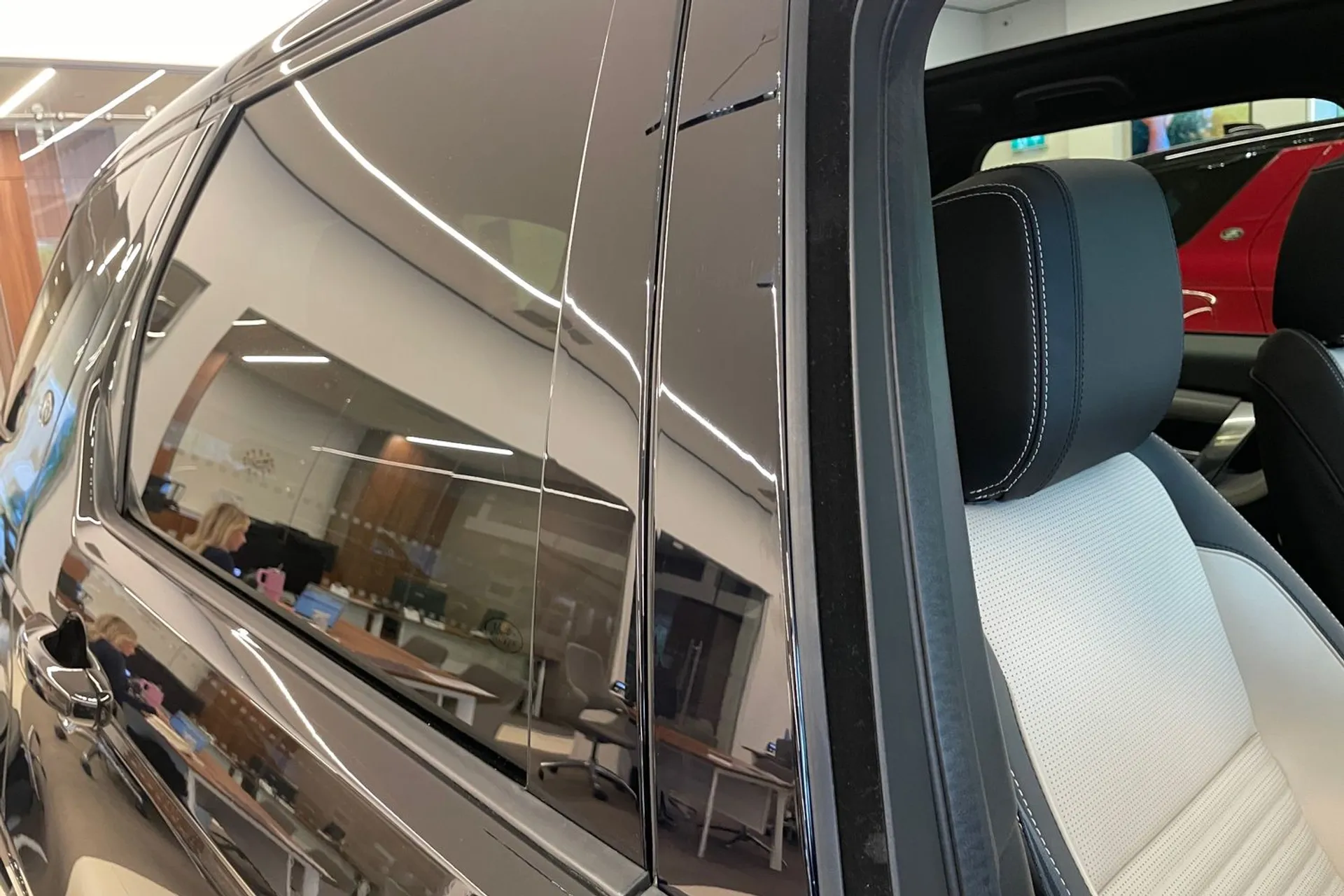 LAND ROVER DISCOVERY SPORT thumbnail image number 22