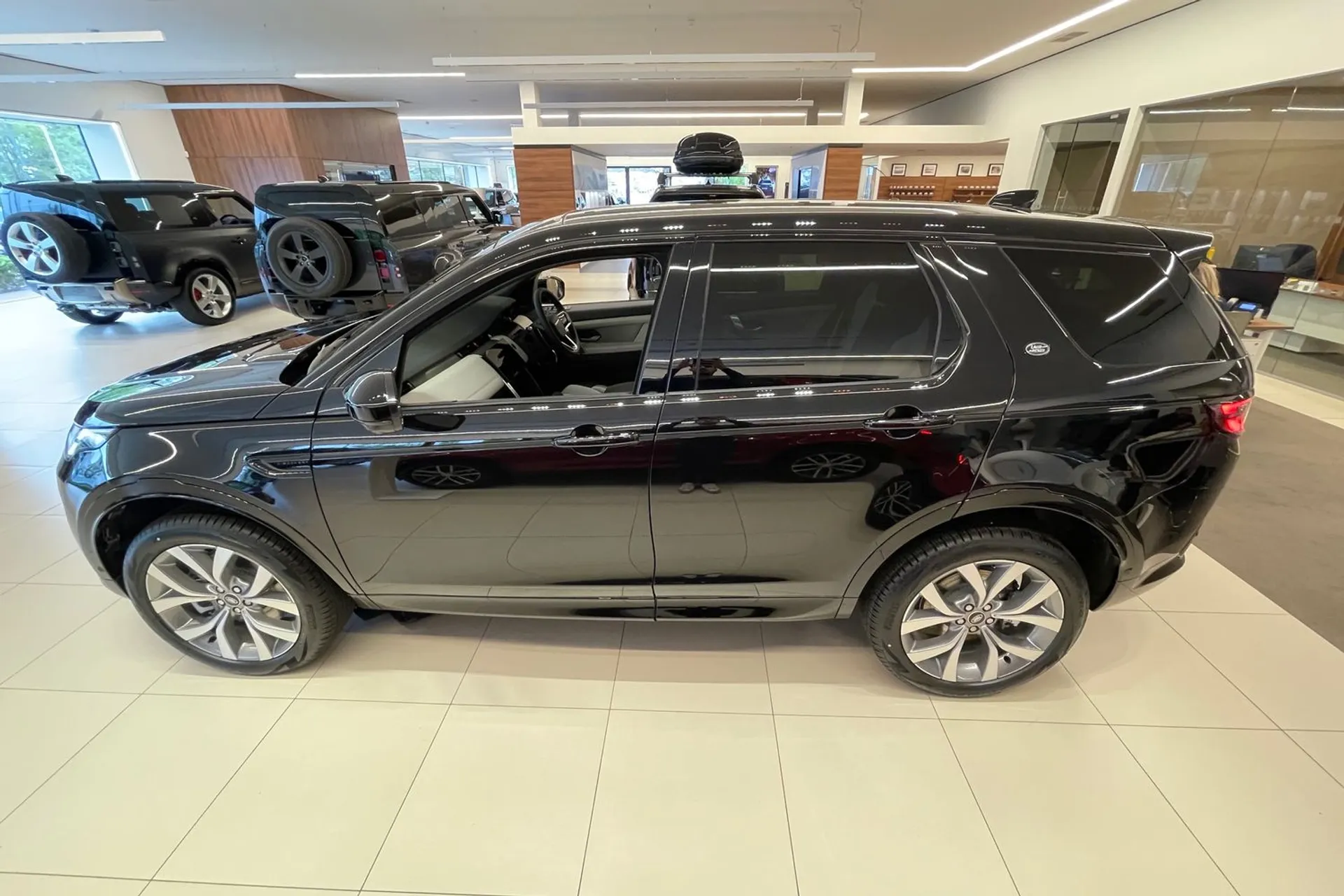 LAND ROVER DISCOVERY SPORT thumbnail image number 24