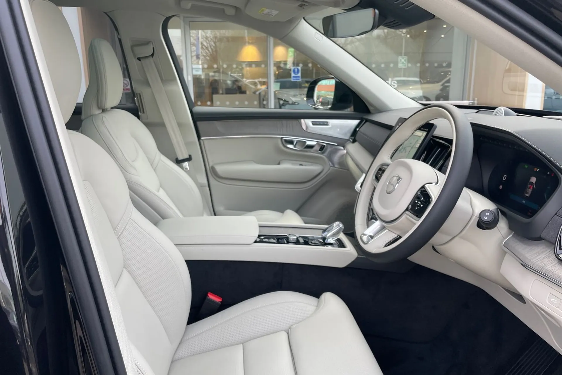 Volvo XC90 thumbnail image number 27